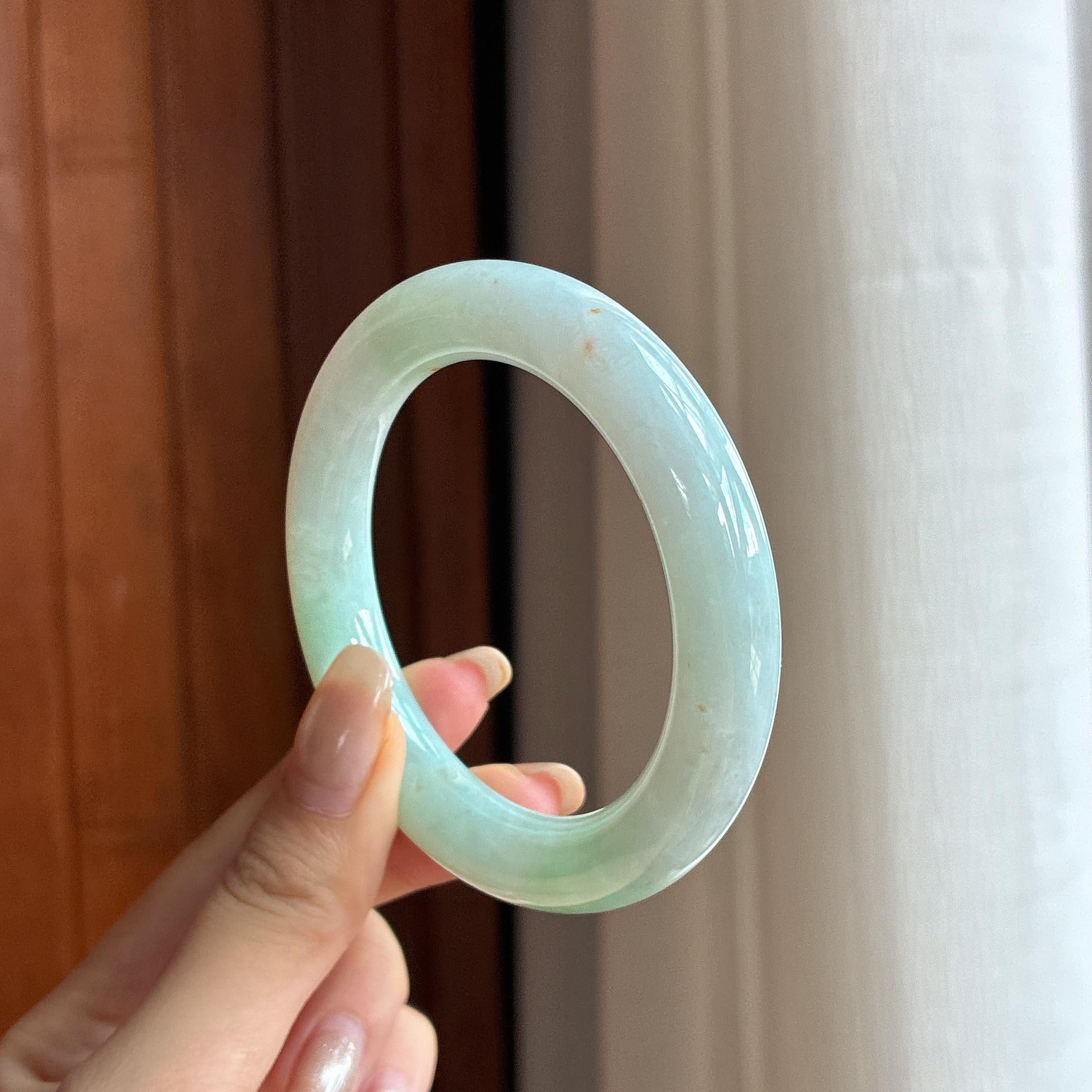 细糯种晴底洒金圆条手镯 54圈 天然缅甸A货翡翠（yc455832）