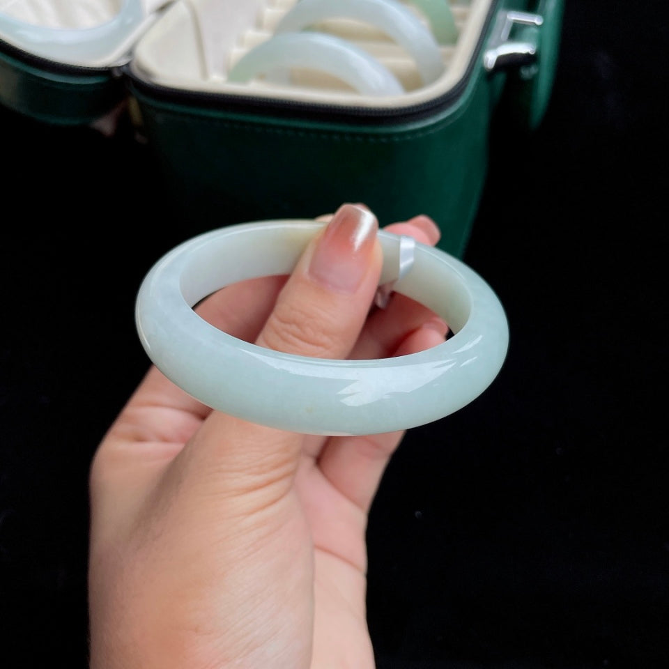 细糯种飘黄正圈 翡翠手镯（53mm）（yc017169）