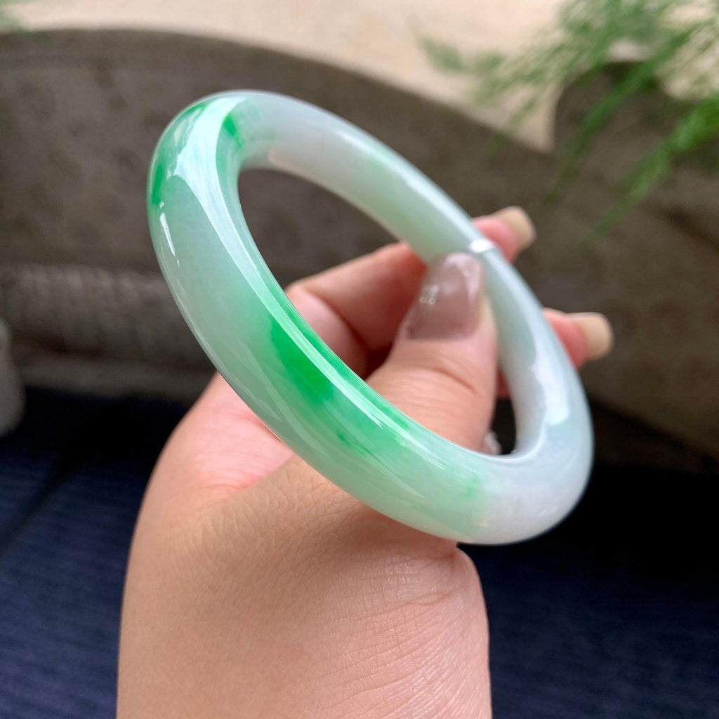 大圈口 细糯种飘阳绿圆条手镯 58.2圈口 天然缅甸A货翡翠（yc464087）