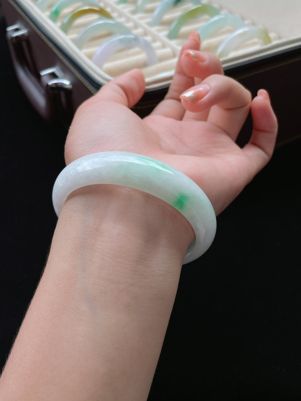 白底青正圈翡翠手镯（58mm）（yc016957）