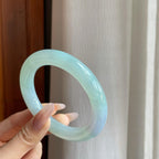 糯冰淡椿底翡翠圆条手镯（56.8mm）（yc282515）