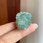 糯冰湖水绿翡翠貔貅（yc269028）