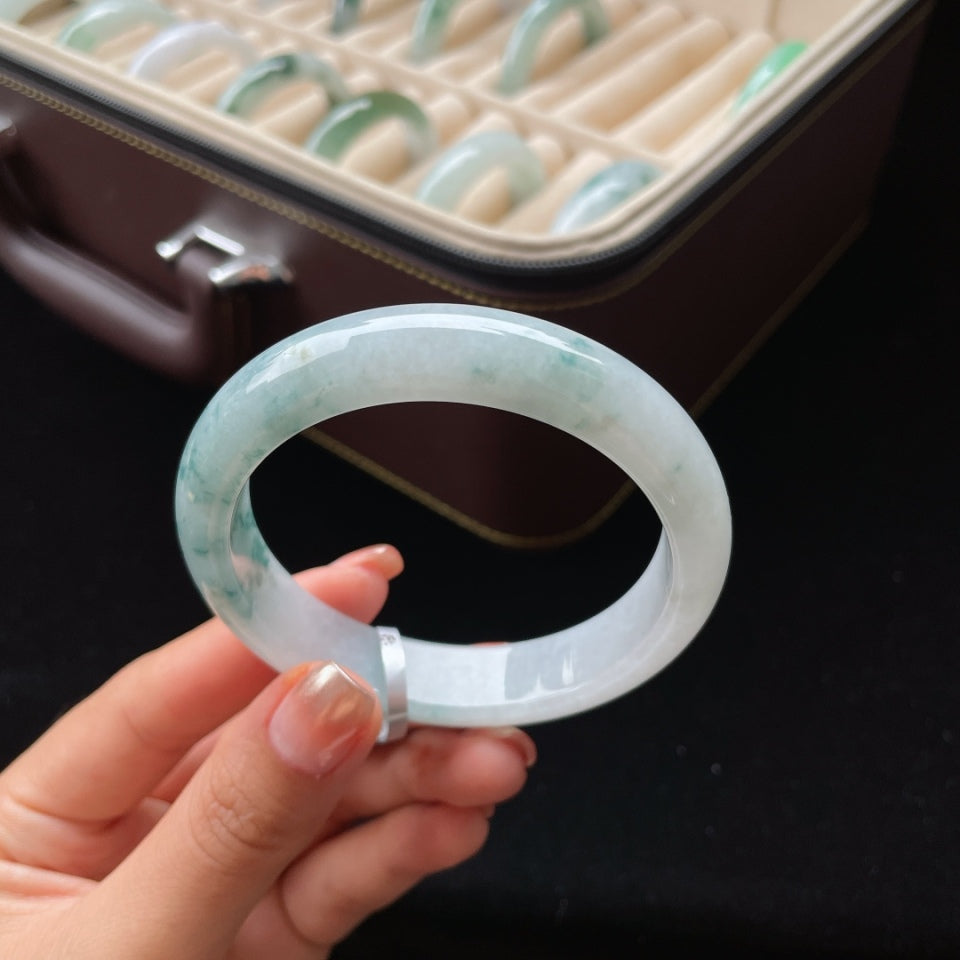 糯种飘花正圈翡翠手镯（57.7mm）（yc018719）