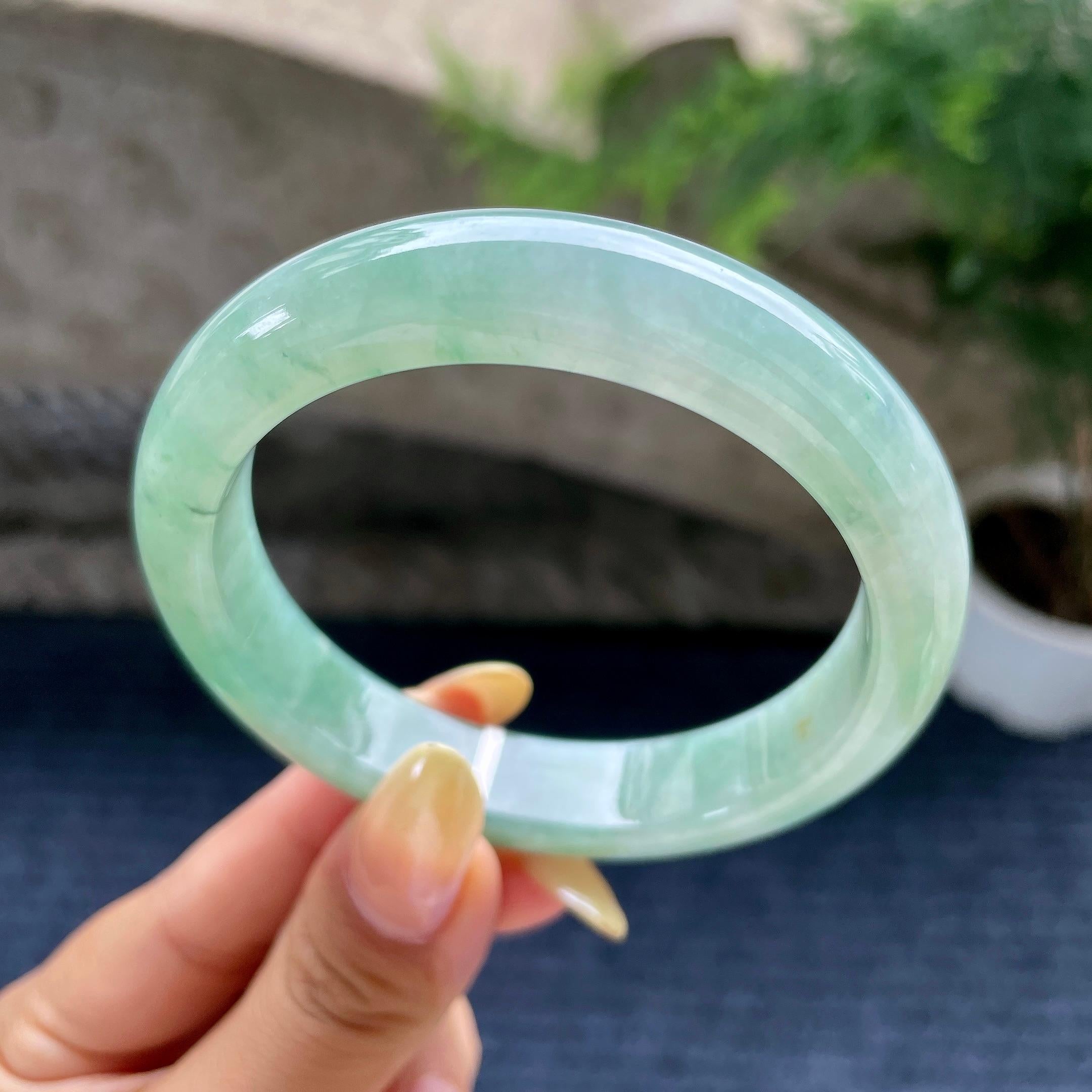 大圈口 细糯种晴底飘花正圈平安镯58圈 天然缅甸A货翡翠（yc489155）