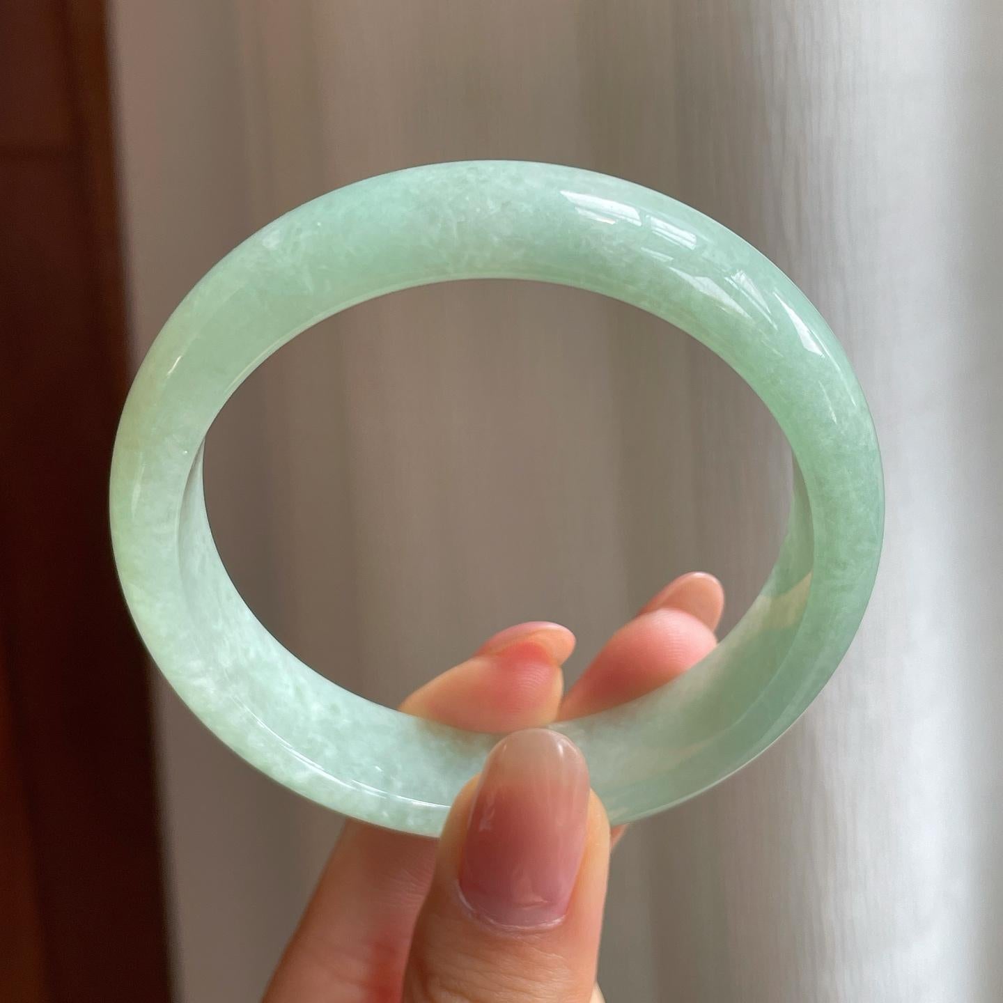 糯冰晴底翡翠平安镯（56mm)（yc345512）