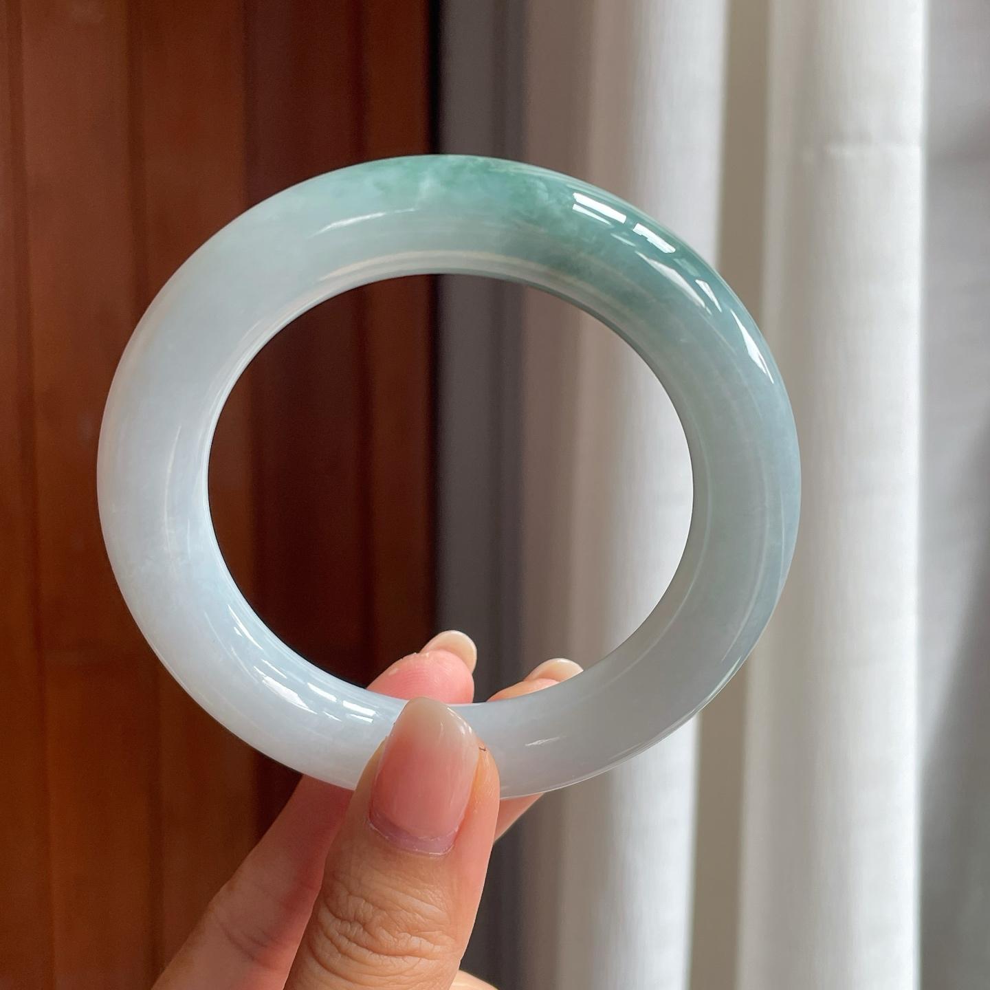 糯冰飘花翡翠圆条手镯（59mm）（yc414706）