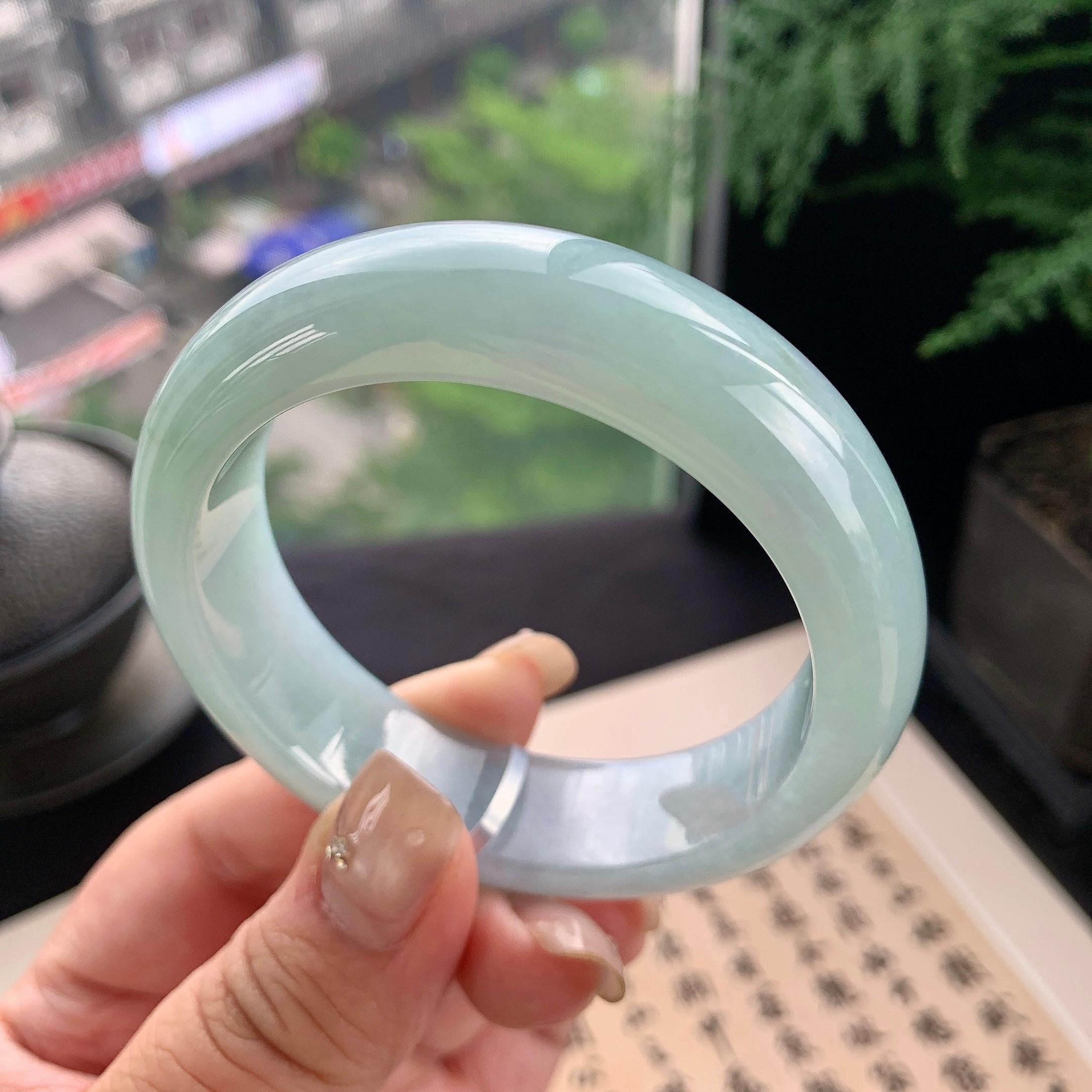 细糯种淡晴底宽版轮胎手镯 54圈口 天然缅甸A货翡翠（yc477620）
