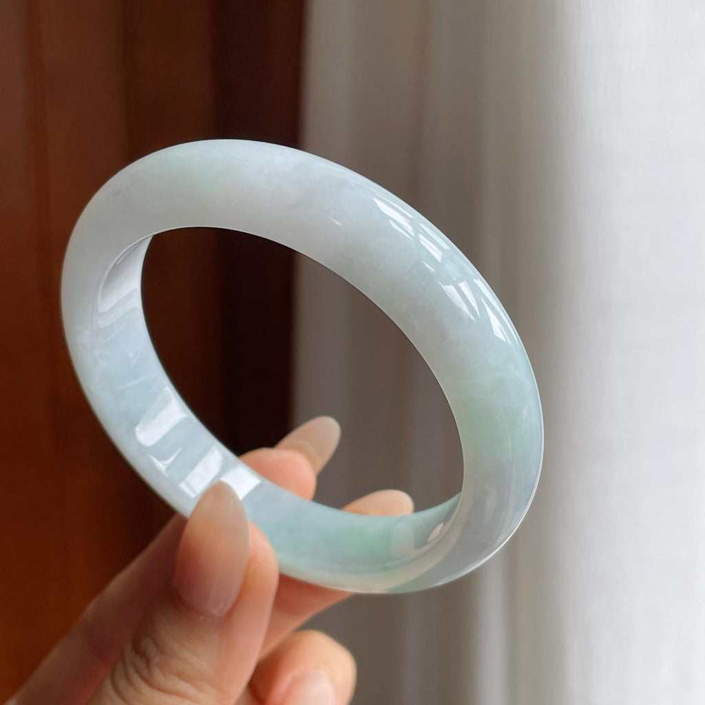 糯种带色翡翠平安镯（56.2mm）（yc240462）