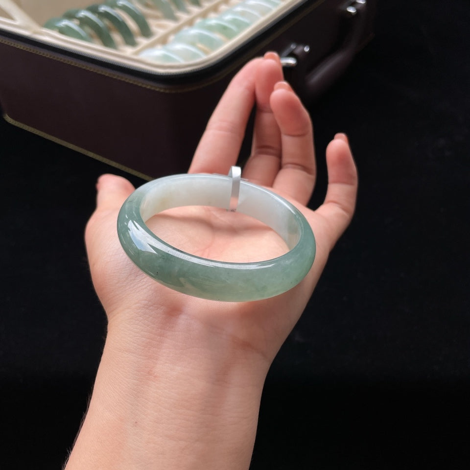 糯冰半山半水正圈翡翠手镯（55mm）（yc017408）