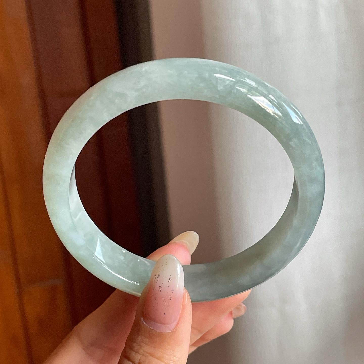 细糯种带底色翡翠平安镯（58.7mm）（yc220242）