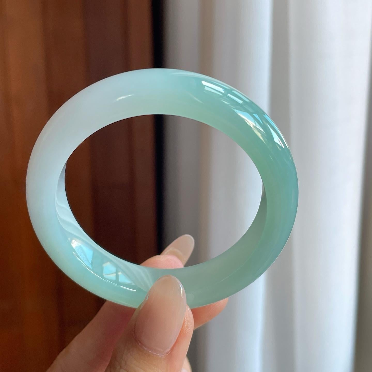 冰种半山半水晴绿底翡翠平安镯（53mm）（yc242096）