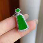 18k真金真钻镶糯冰满绿翡翠无事牌（yc246176）