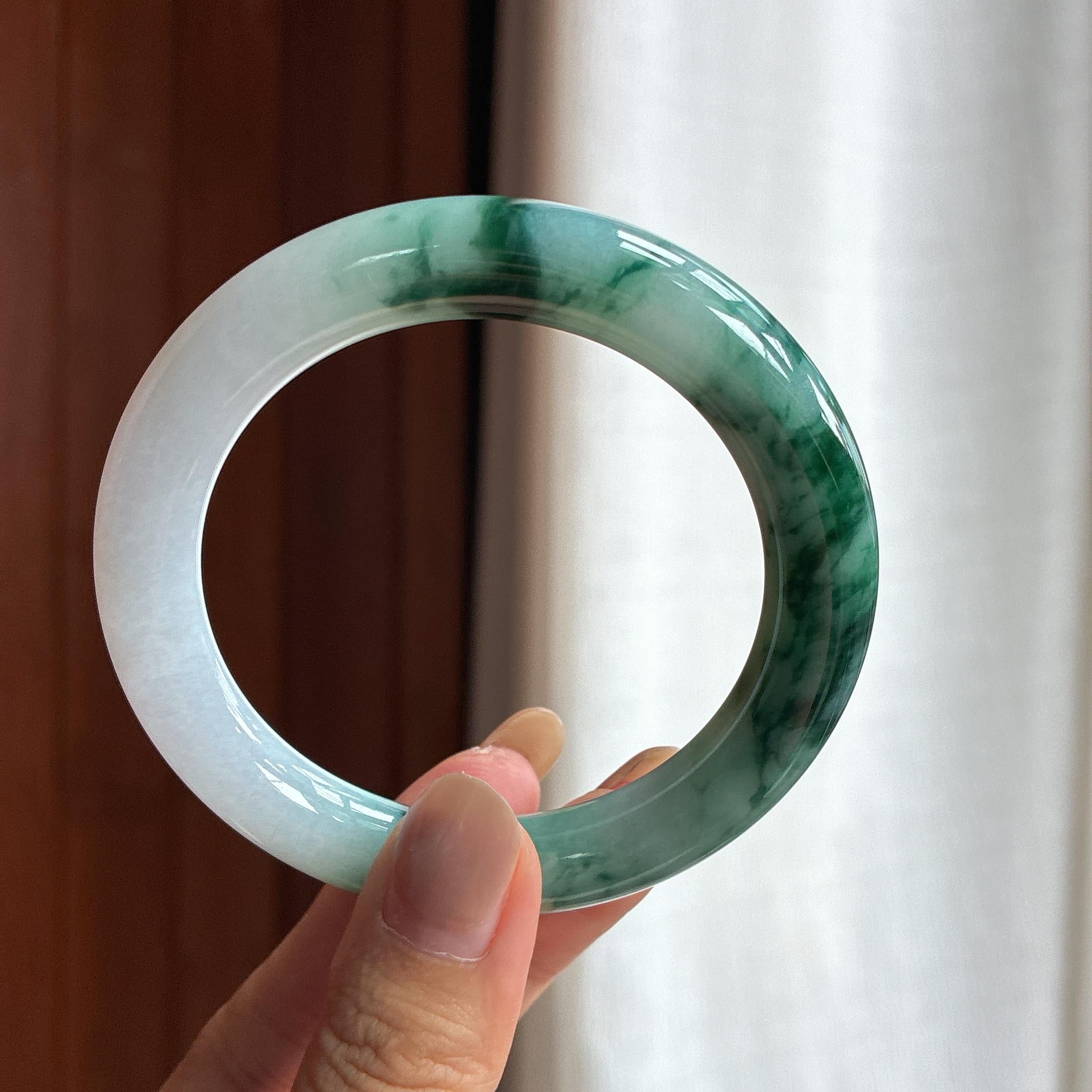 糯冰飘花圆条翡翠手镯 56圈（yc424219）