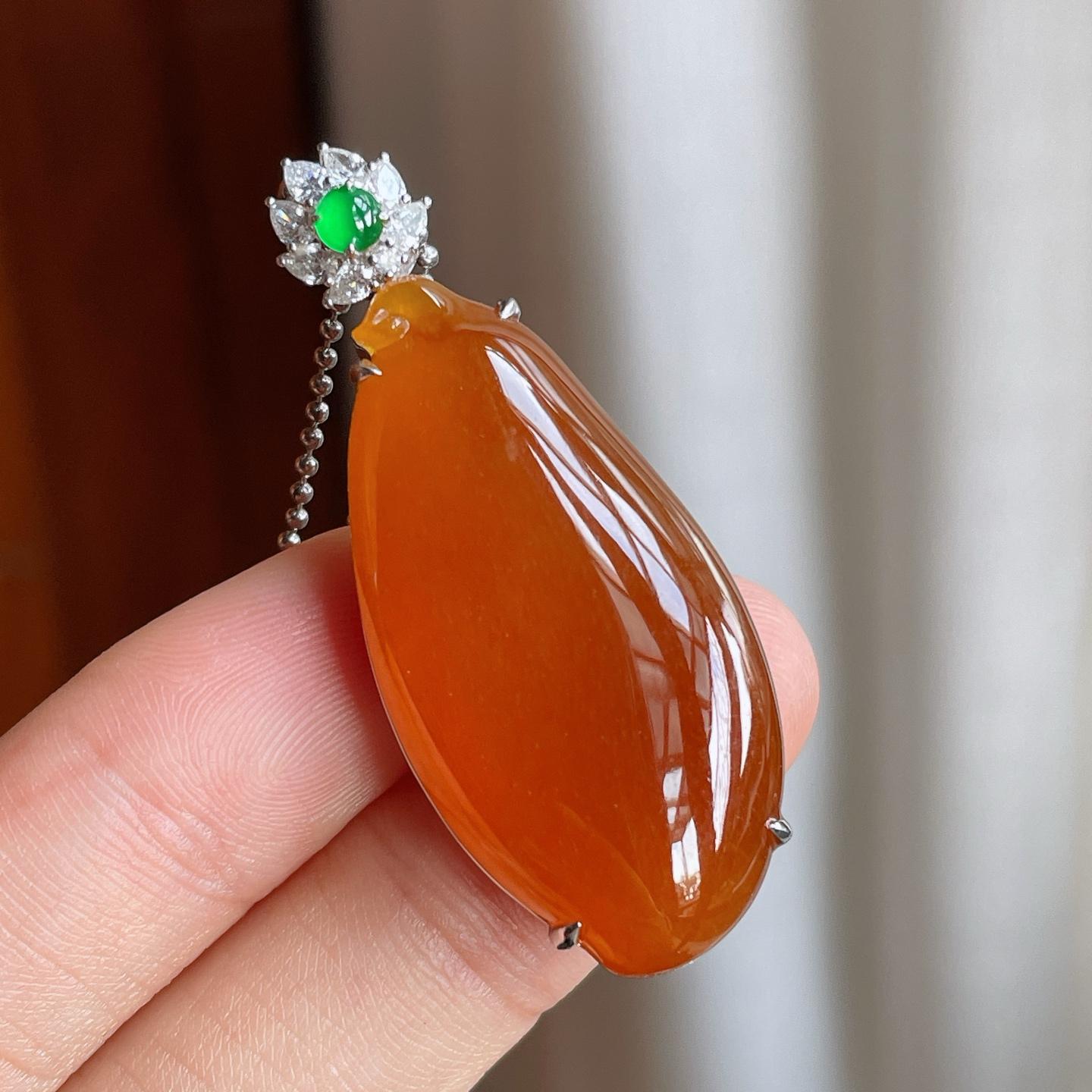 18k金镶冰种红翡翡翠福瓜（yc254054）