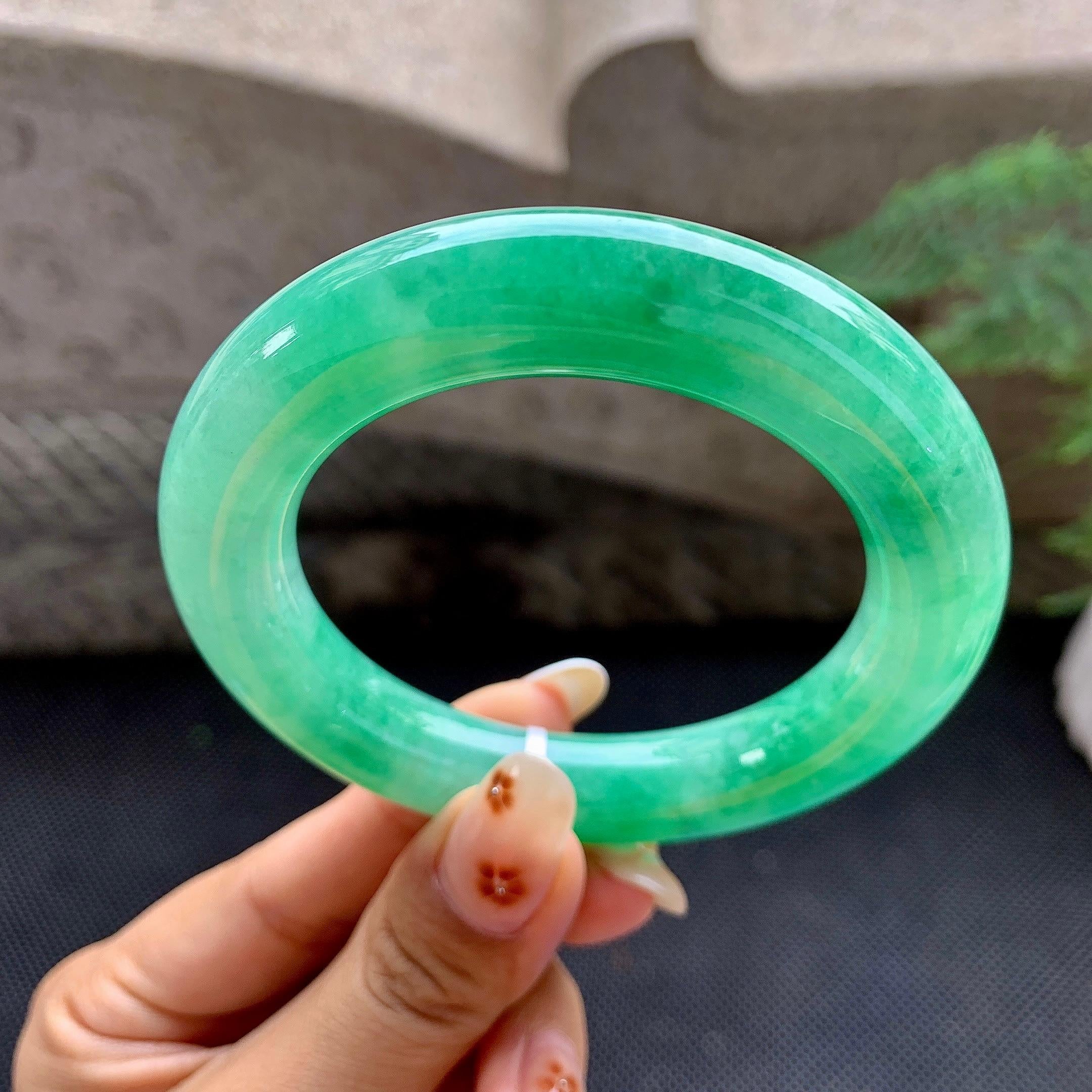 细糯种满绿圆条手镯（54.7mm）（yc257706）