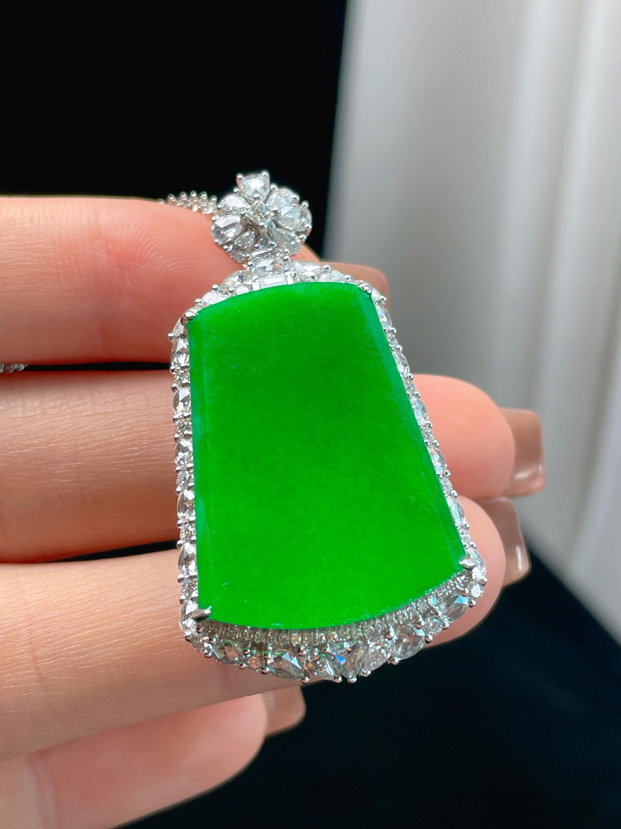 18k金钻镶糯冰满绿翡翠无事牌（yc361839）