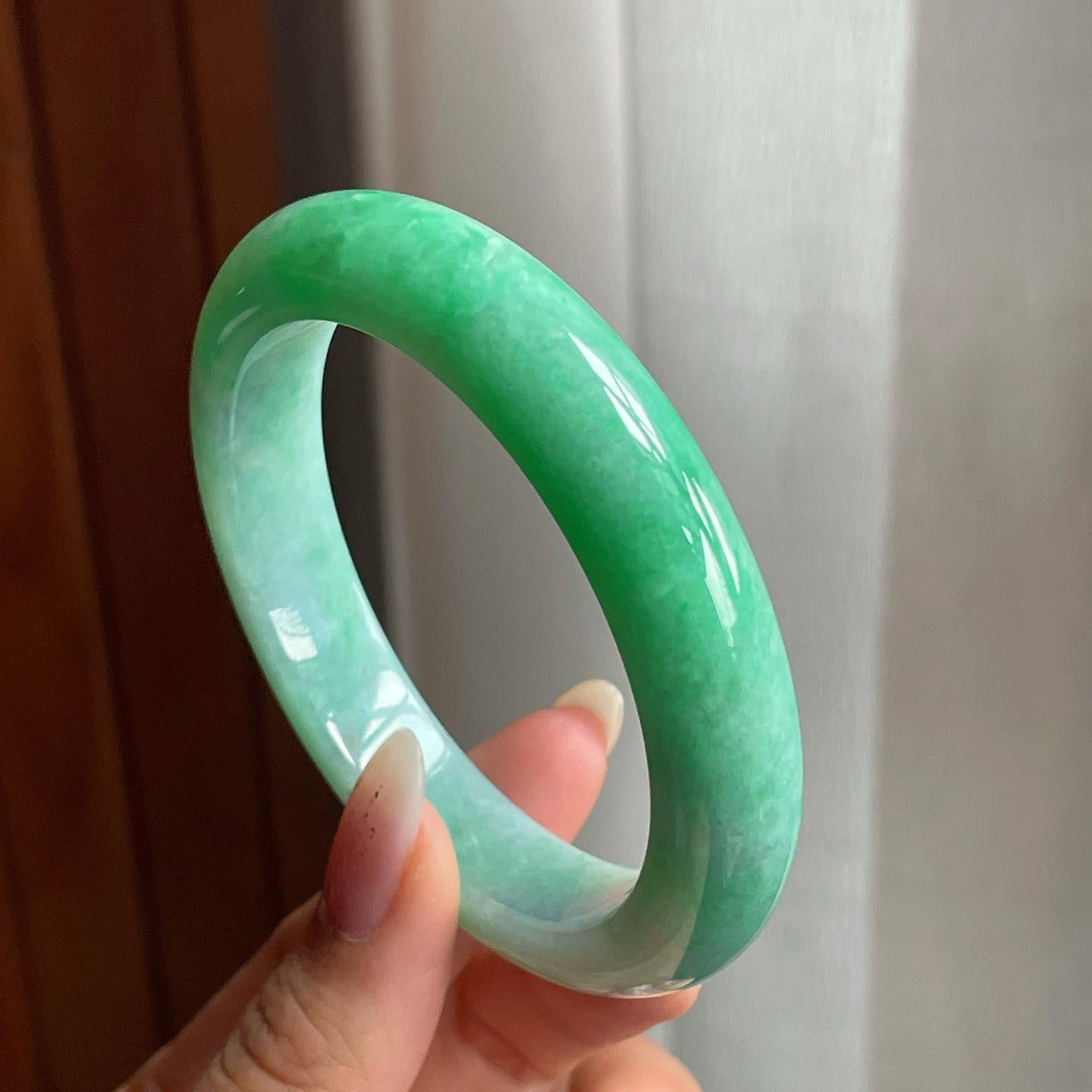 糯冰种带色翡翠平安镯（56mm）（yc207393）