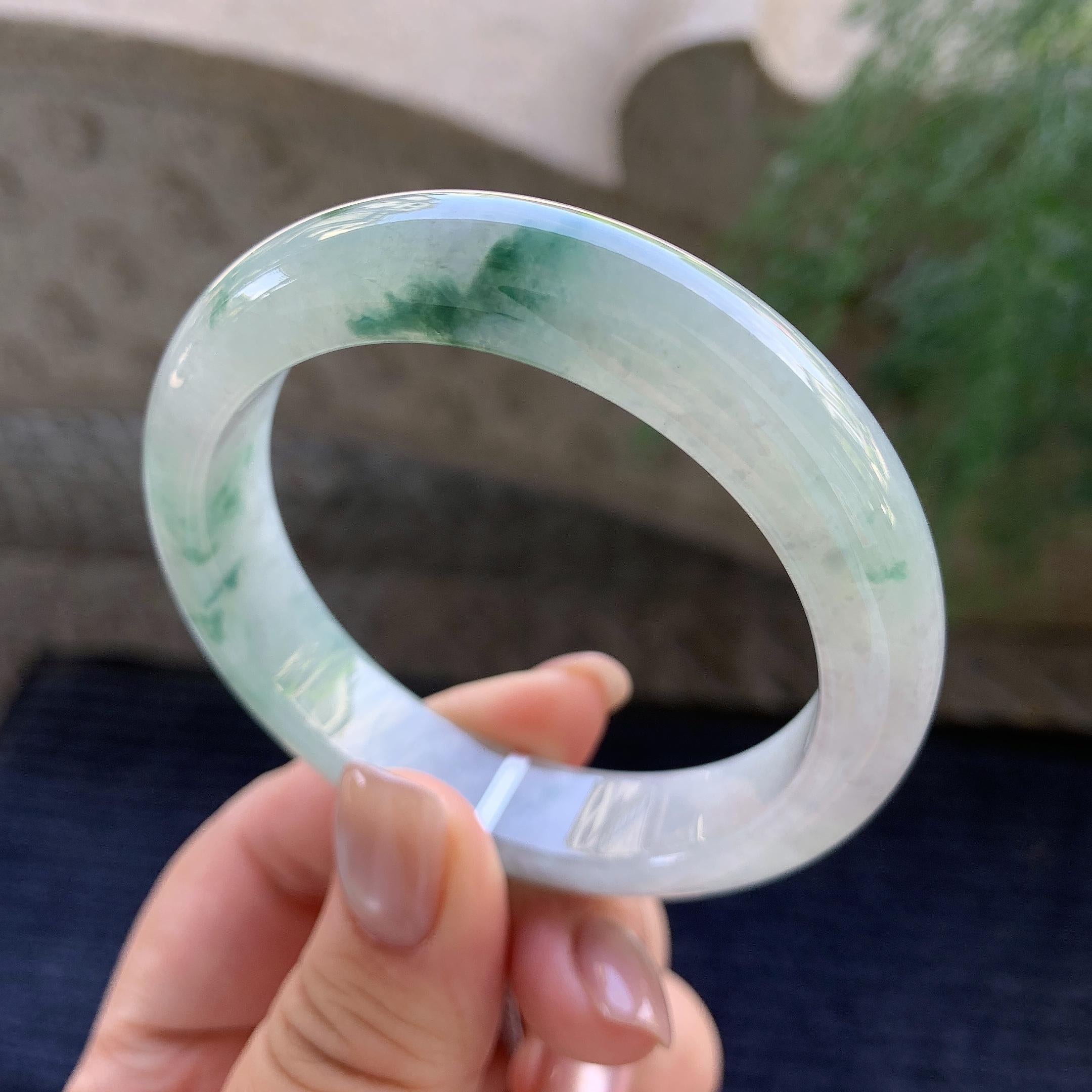 糯冰种飘蓝花正圈平安镯  54.3圈口 天然缅甸A货翡翠（yc400184）