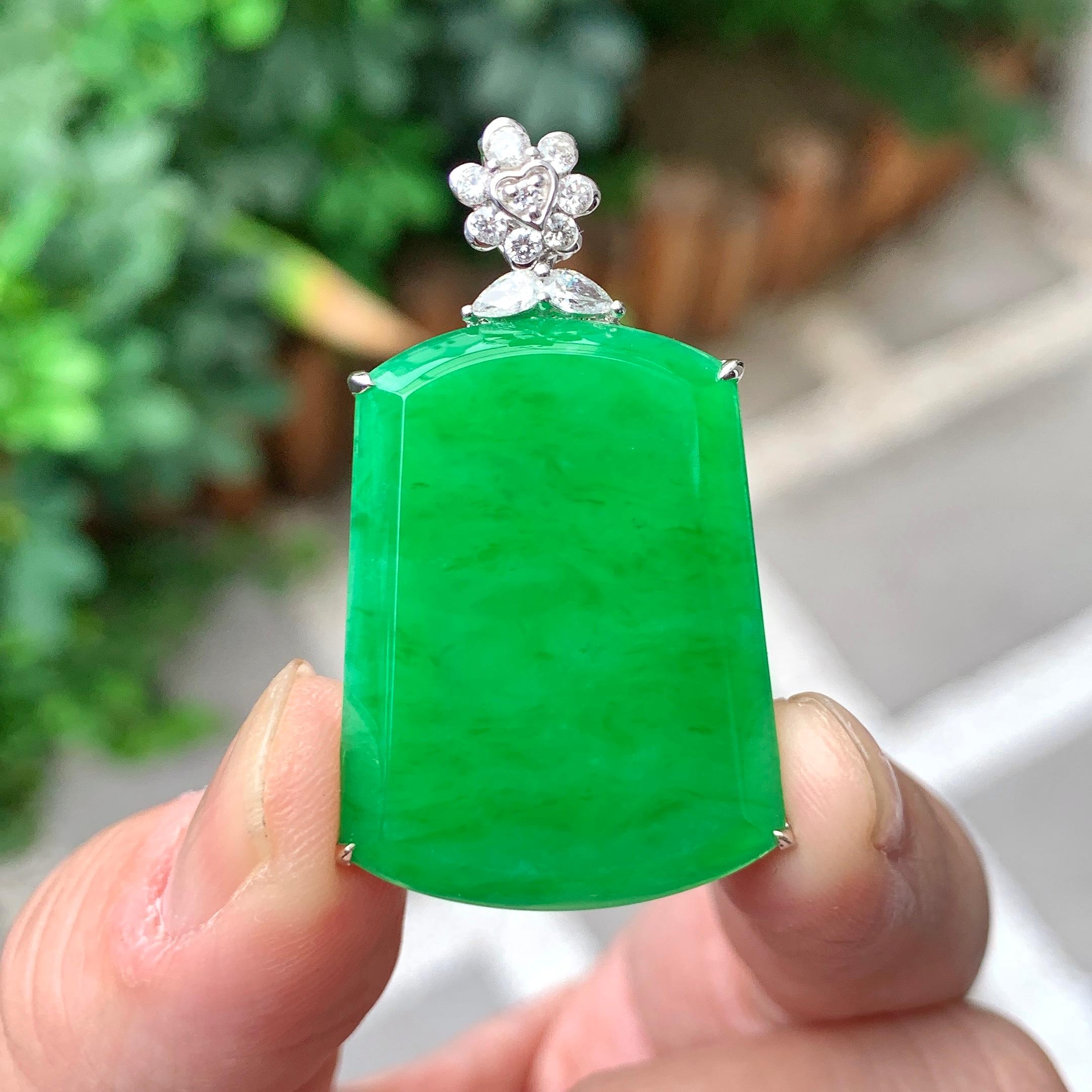 18K金钻镶糯冰种满绿无事牌吊坠（yc261126）