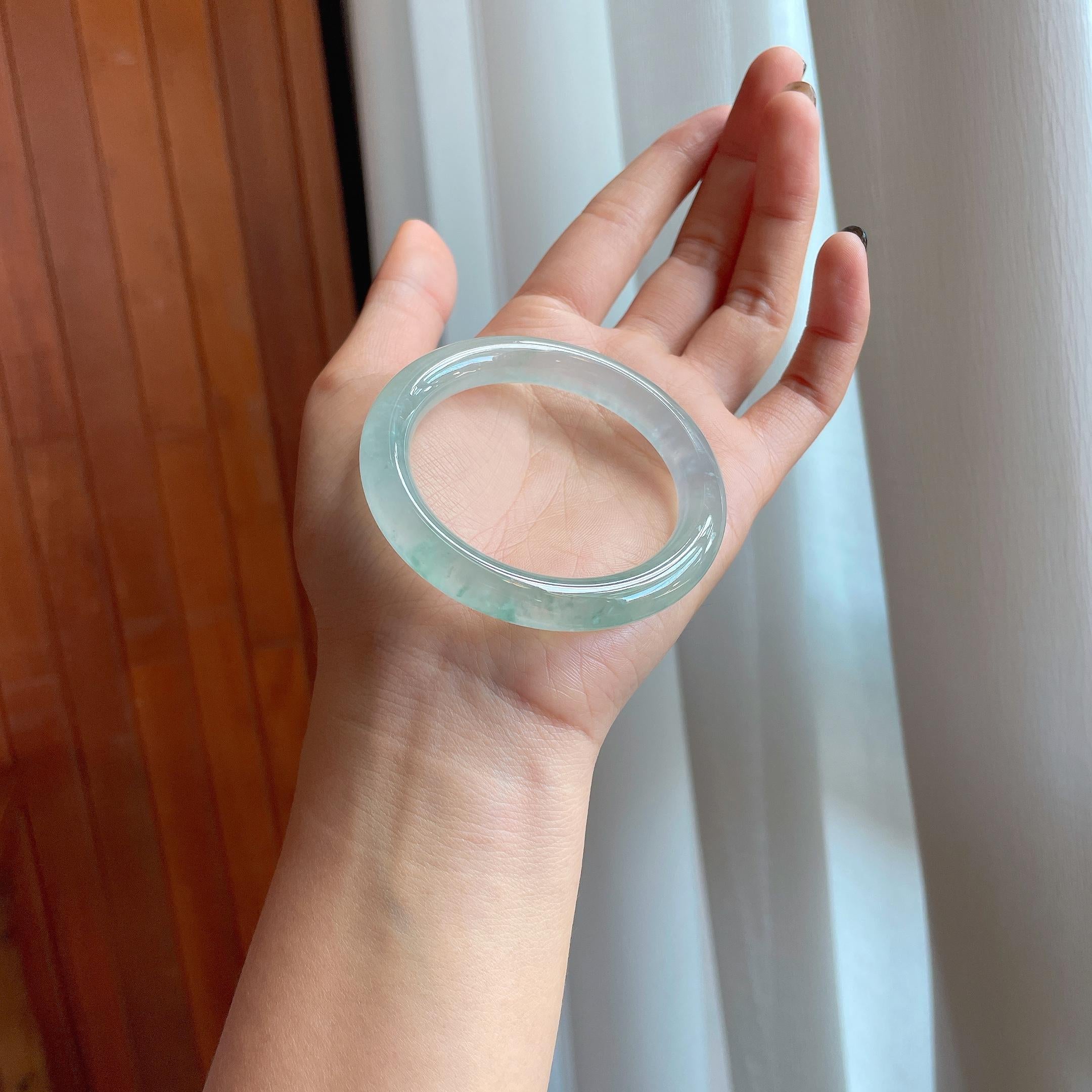 冰种飘花翡翠圆条手镯（52mm）（yc284624）