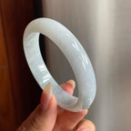 糯冰种淡底色翡翠平安镯（54mm）（yc217401）