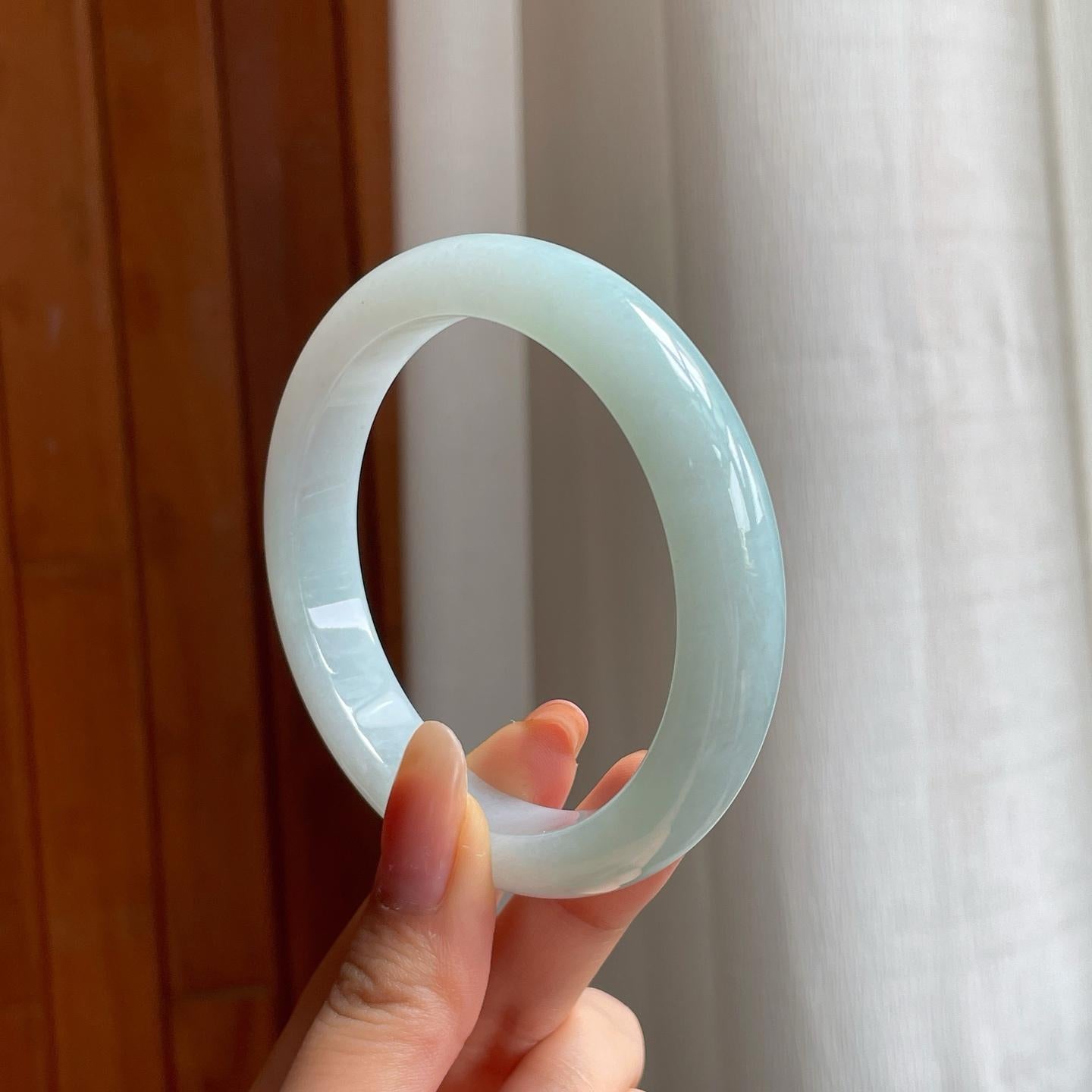 糯冰淡底色翡翠平安镯（60.4mm)（yc360239）
