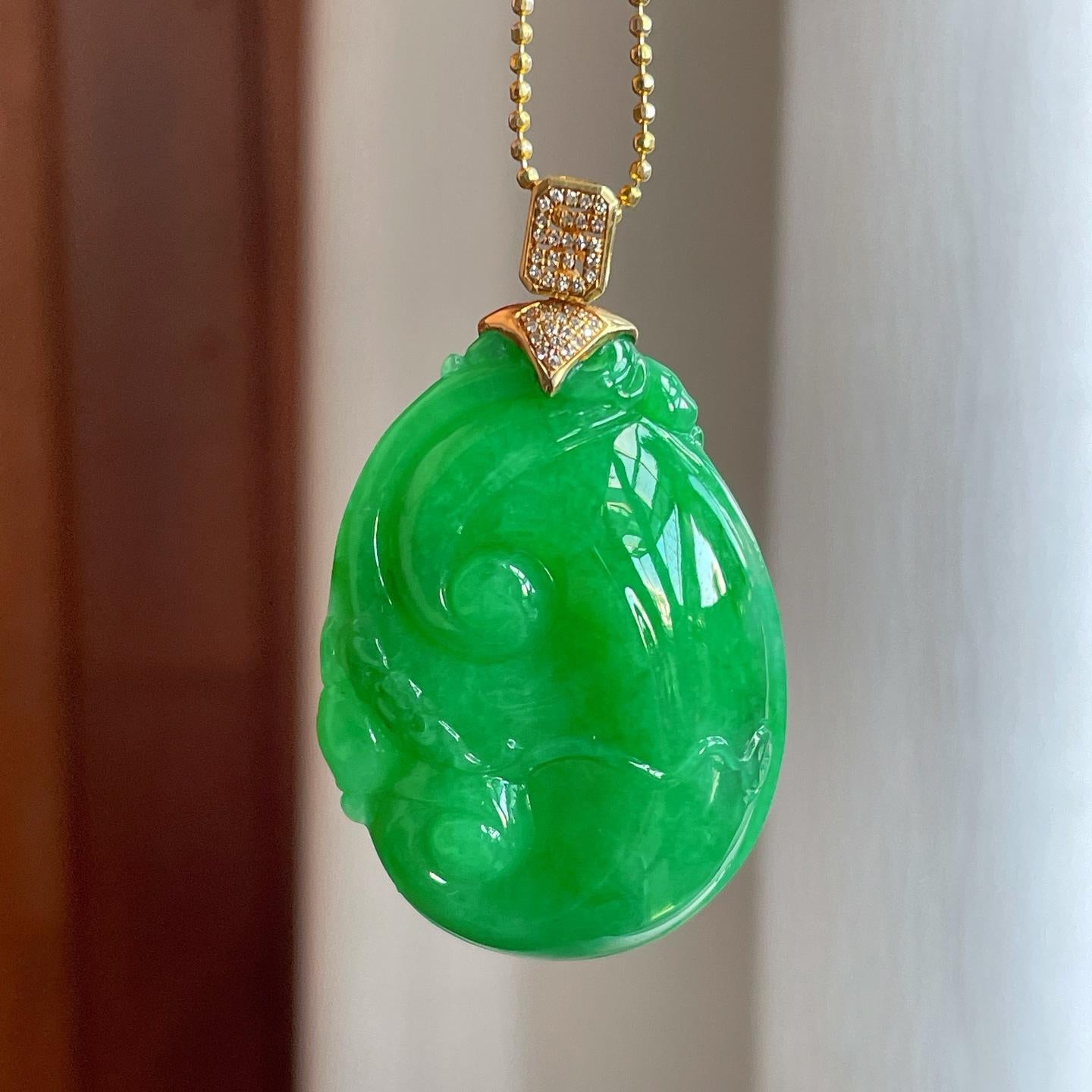 18k金扣糯冰满绿翡翠如意（yc258415）