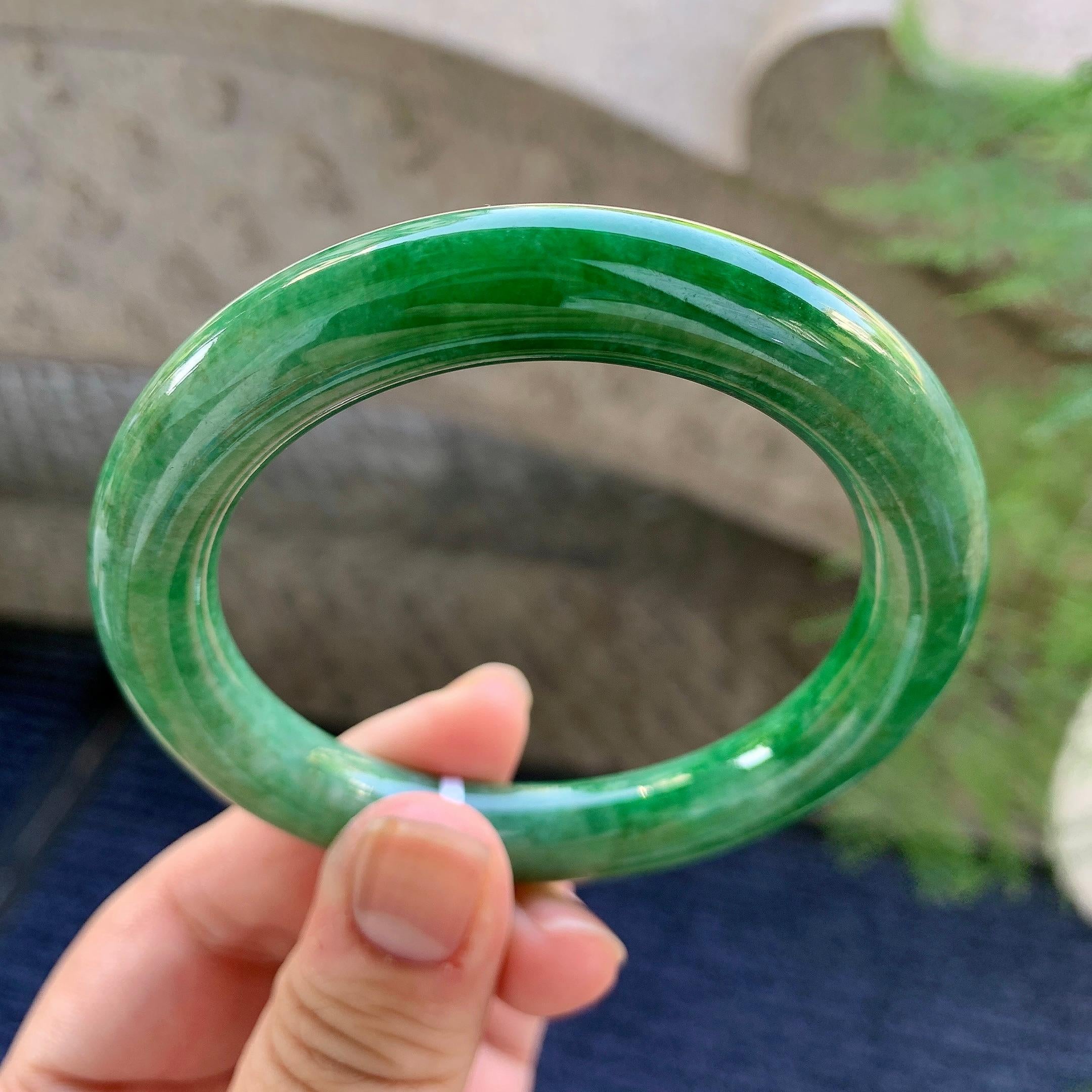 糯种豆绿圆条手镯（55.4mm）（yc249411）