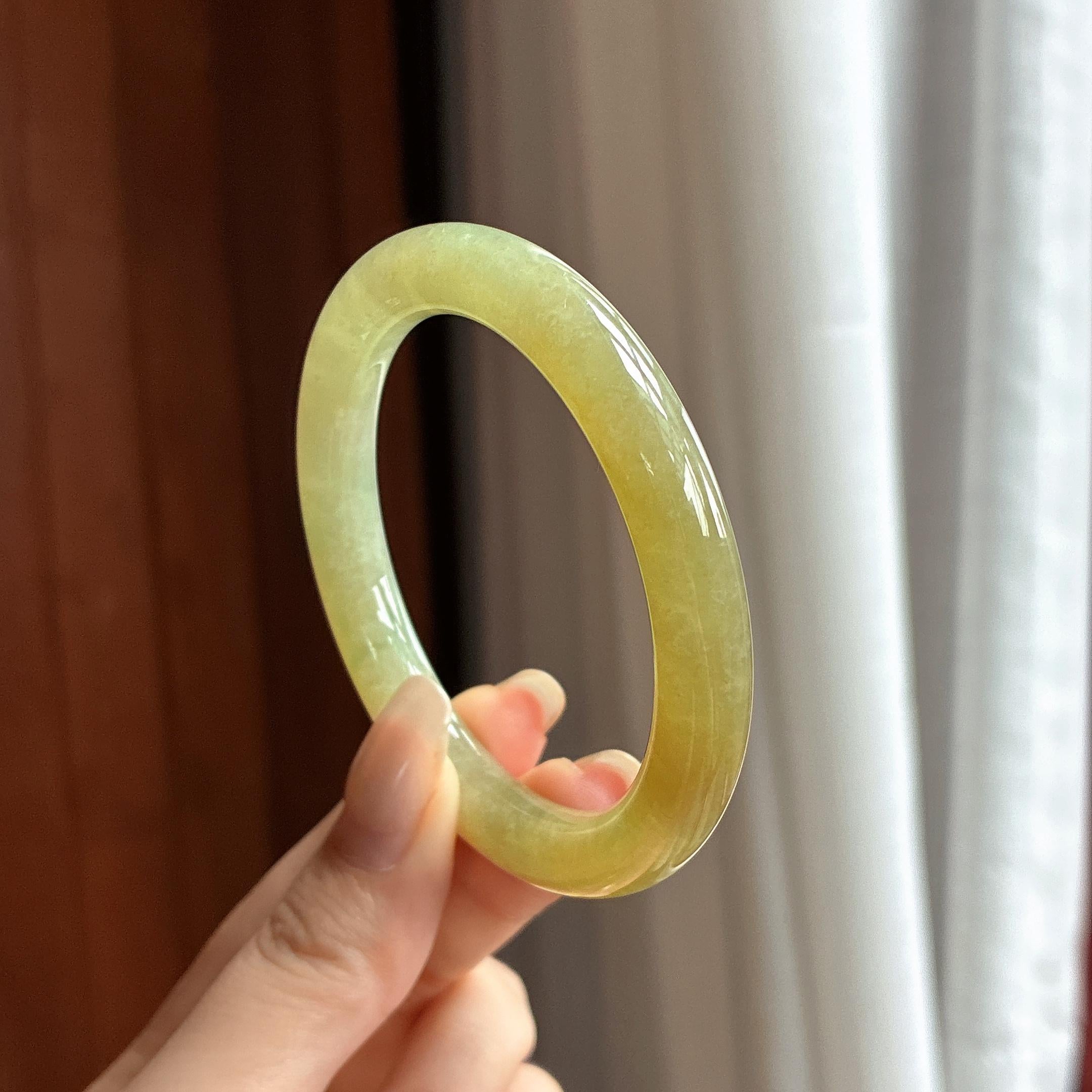 糯冰黄翡圆条手镯 52圈 天然缅甸A货翡翠（yc463225）
