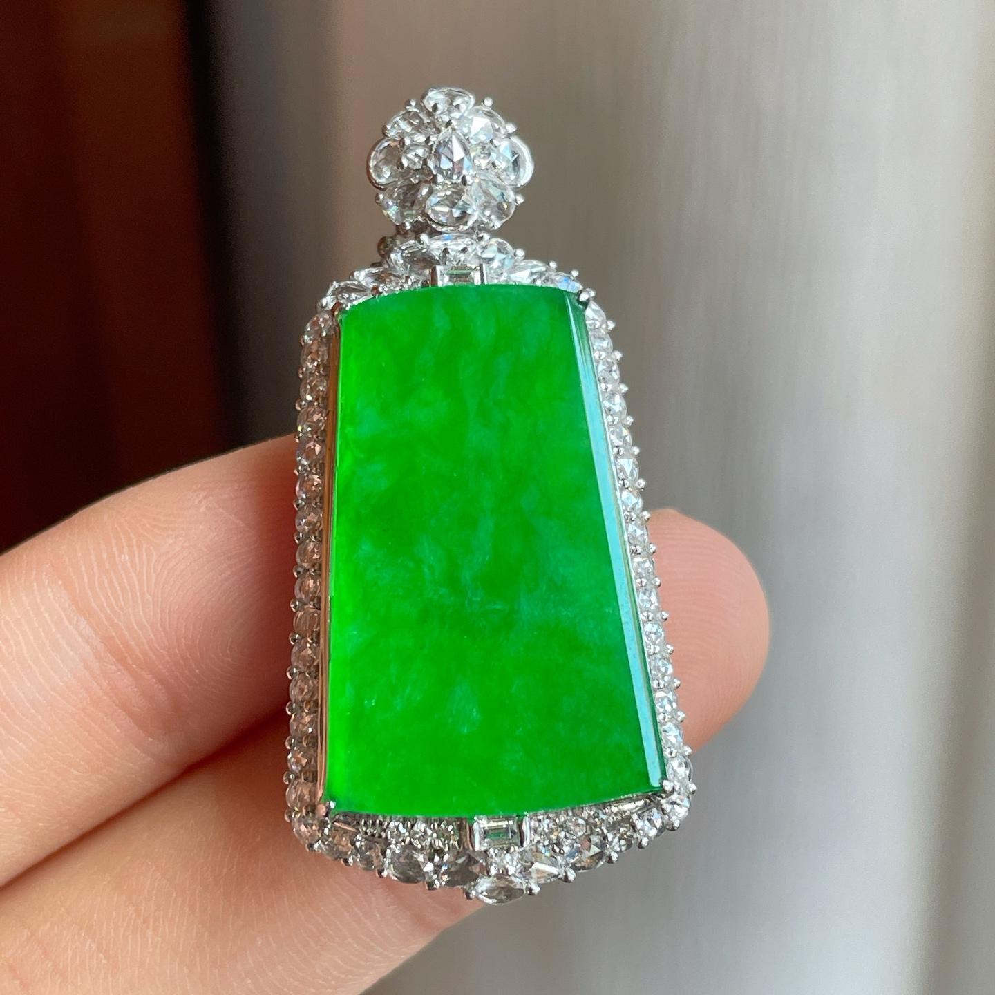 18k金钻镶糯冰满绿翡翠无事牌（yc255673）