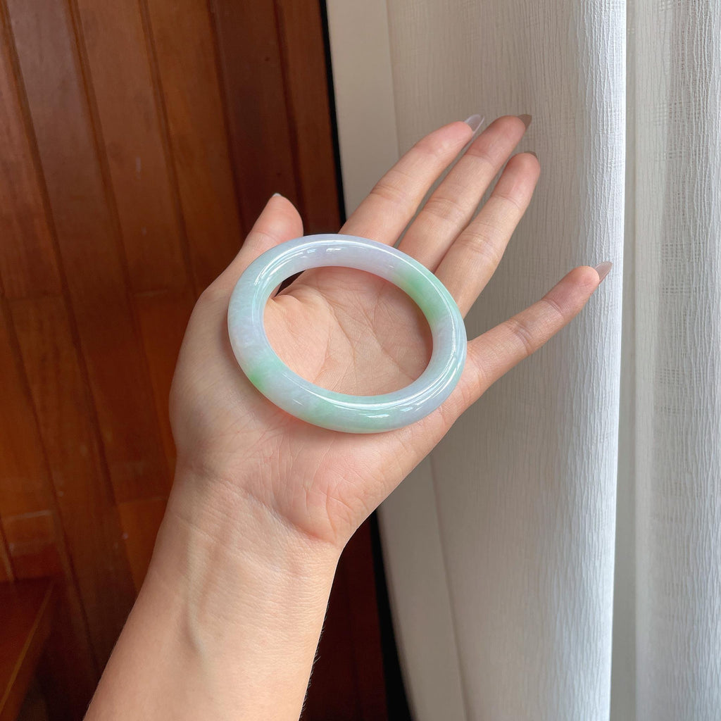 糯冰飘绿花翡翠圆条手镯（54.2mm）（yc295067）