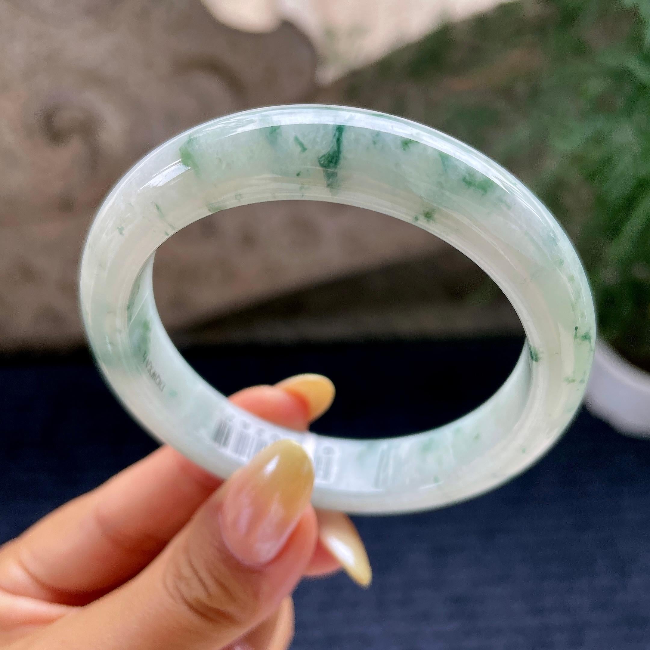 细糯种飘花正圈平安镯56.1圈 天然缅甸A货翡翠（yc464077）