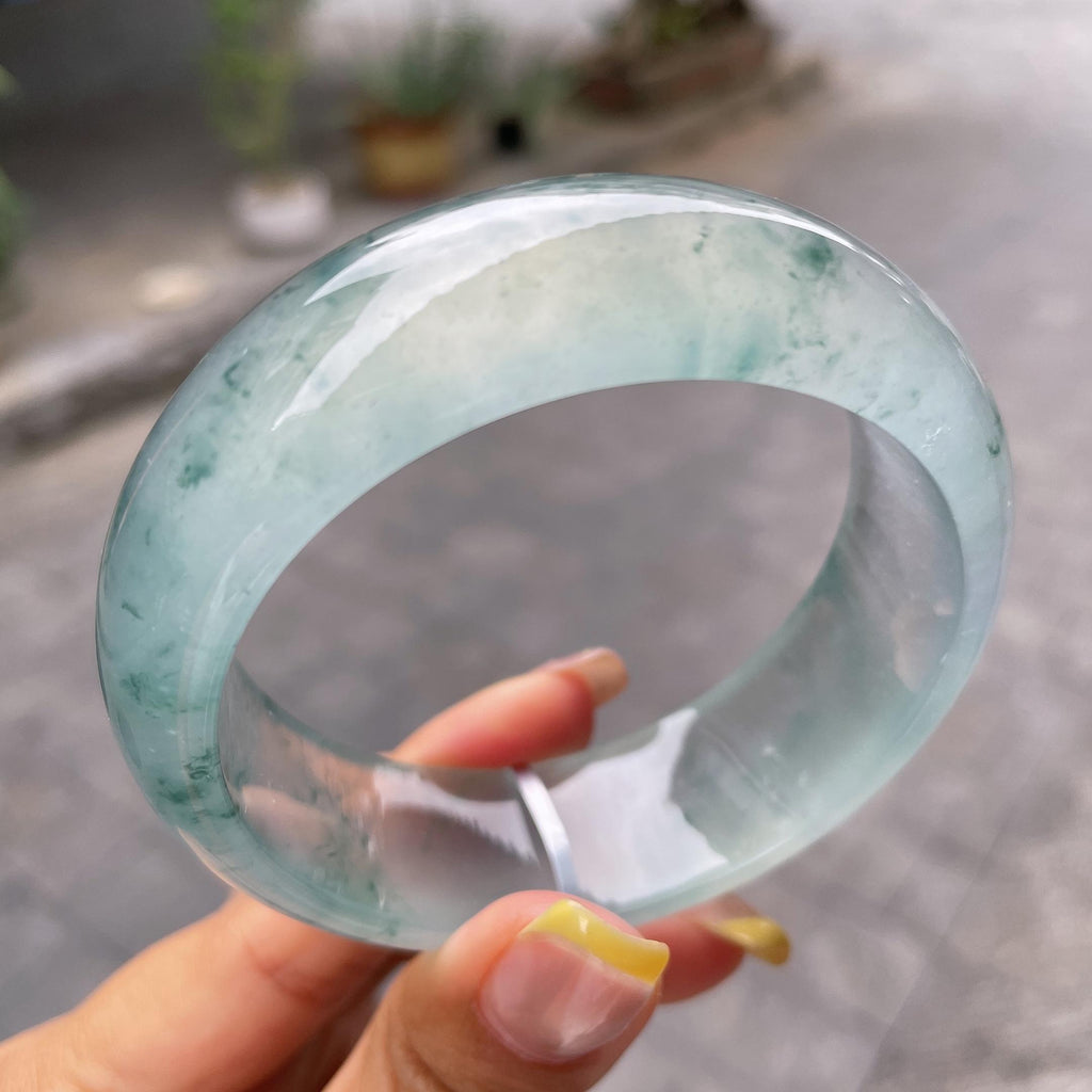 宽版轮胎镯    高冰种蓝底飘花宽版轮胎镯58.7圈       天然缅甸A货翡翠（yc378730）