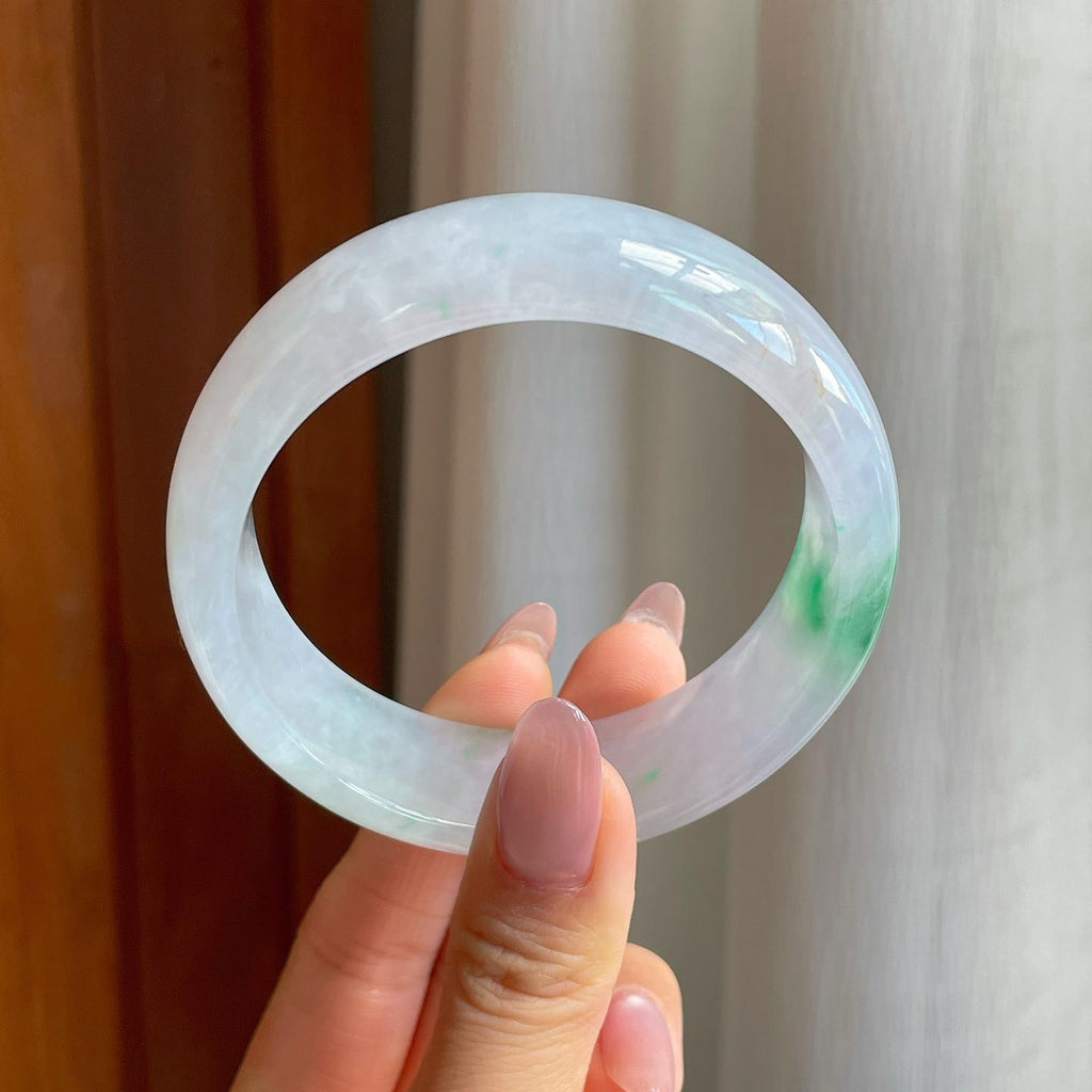 冰种淡椿底飘绿花翡翠平安镯（59.4mm）（yc284561）