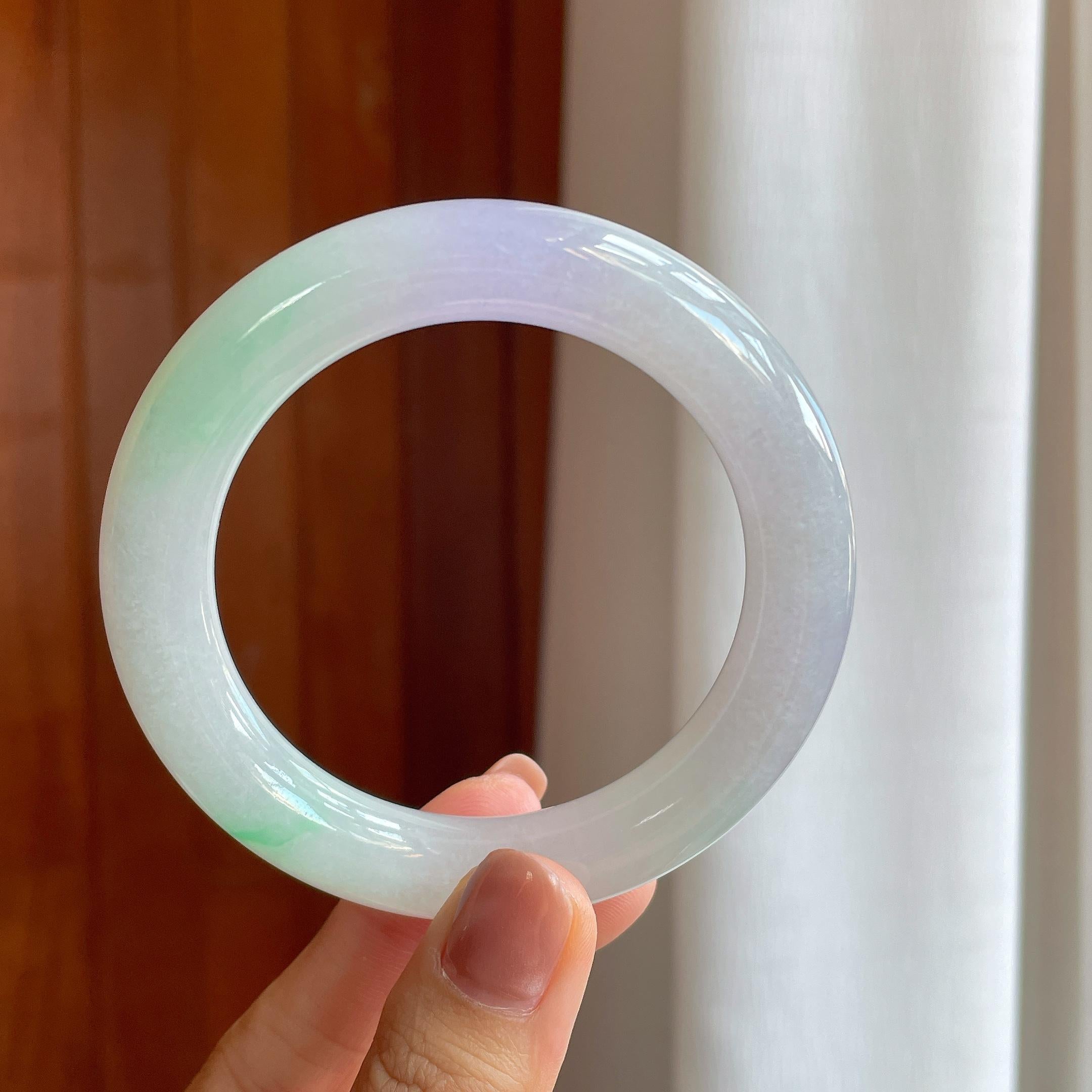 糯冰春彩翡翠圆条手镯（56mm）（yc283308）