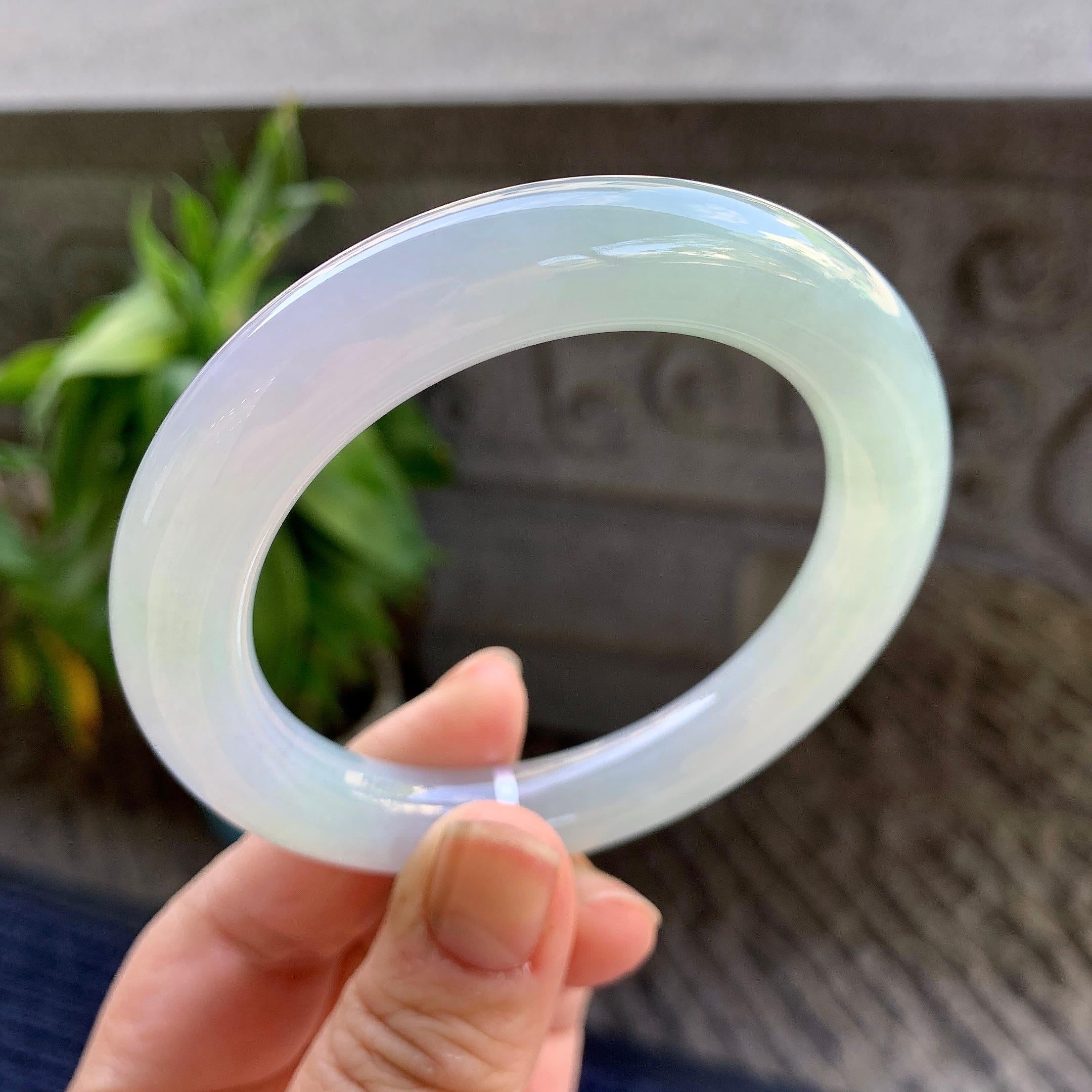 细糯种淡春彩圆条手镯56圈口 天然缅甸A货翡翠（yc334200）