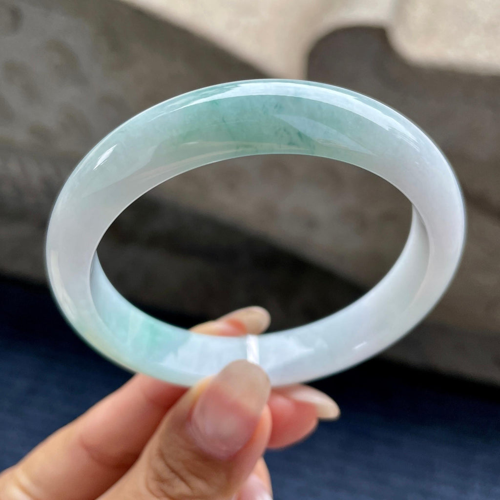 细糯种飘绿花正圈平安镯55.8圈   天然缅甸A货翡翠（yc346985）