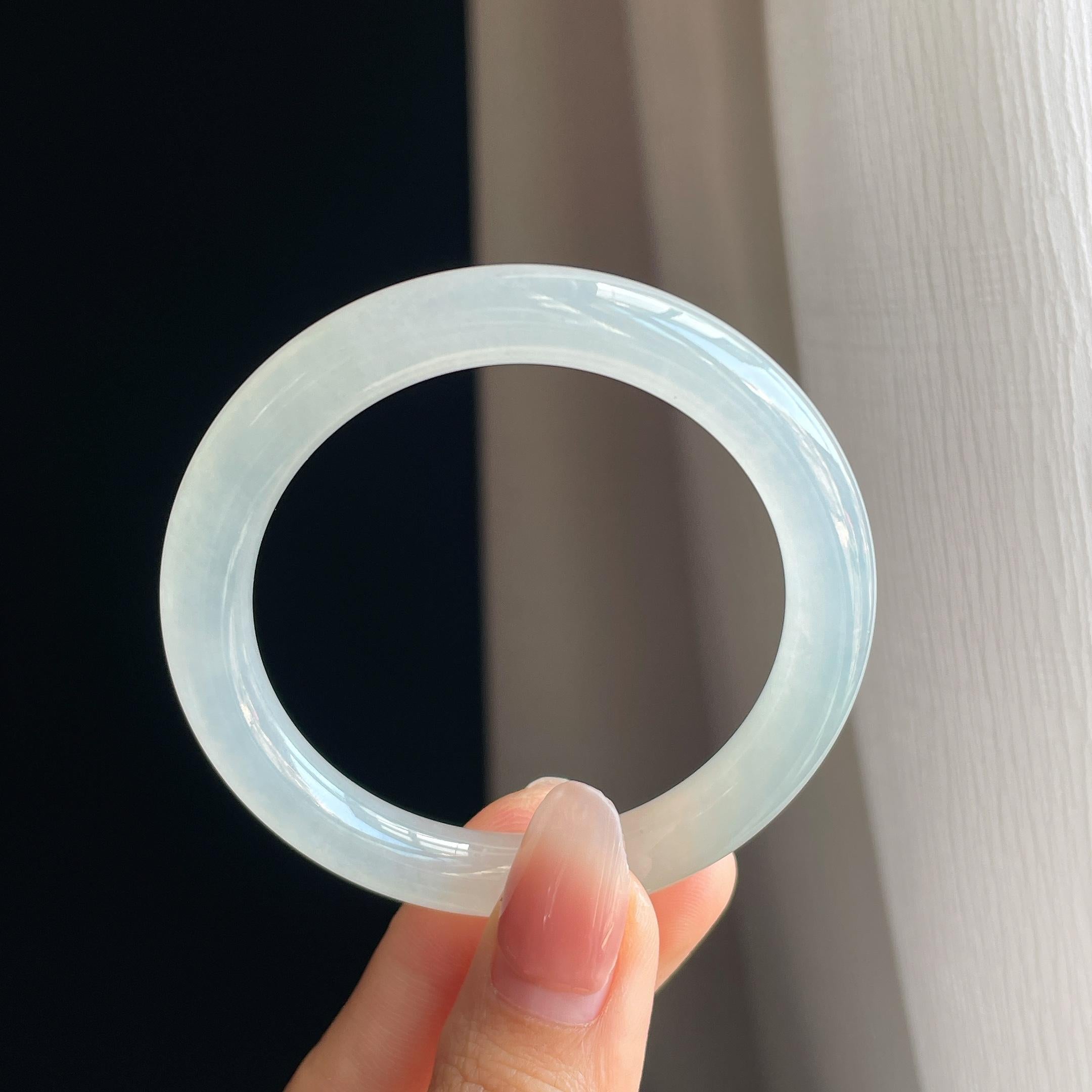 冰种白月光翡翠圆条手镯（49.8mm）（yc316835）