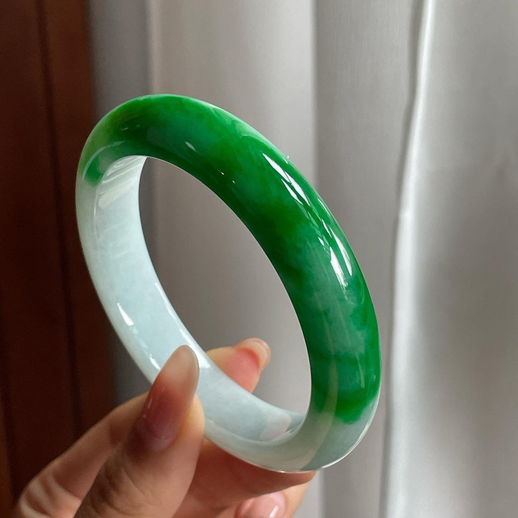 糯冰种白底青翡翠平安镯（57mm）（yc197231）