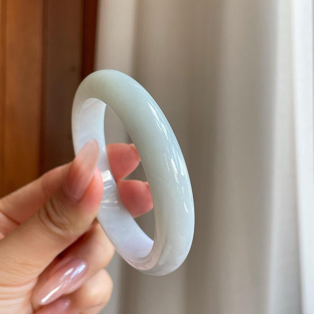 细糯冰带淡椿翡翠平安镯（53mm）（yc279897）