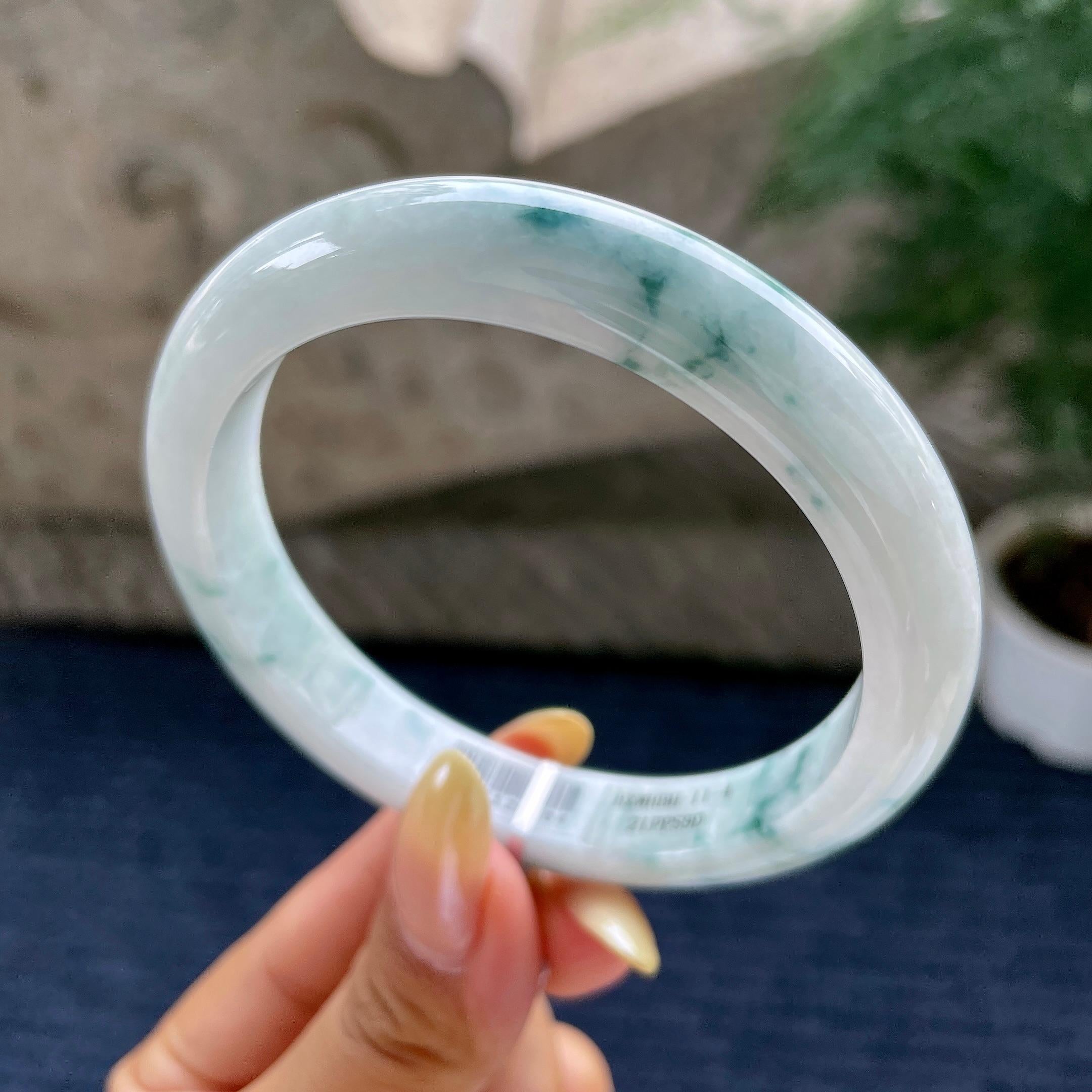 大圈口 细糯种飘花正圈平安镯62圈 天然缅甸A货翡翠（yc481924）