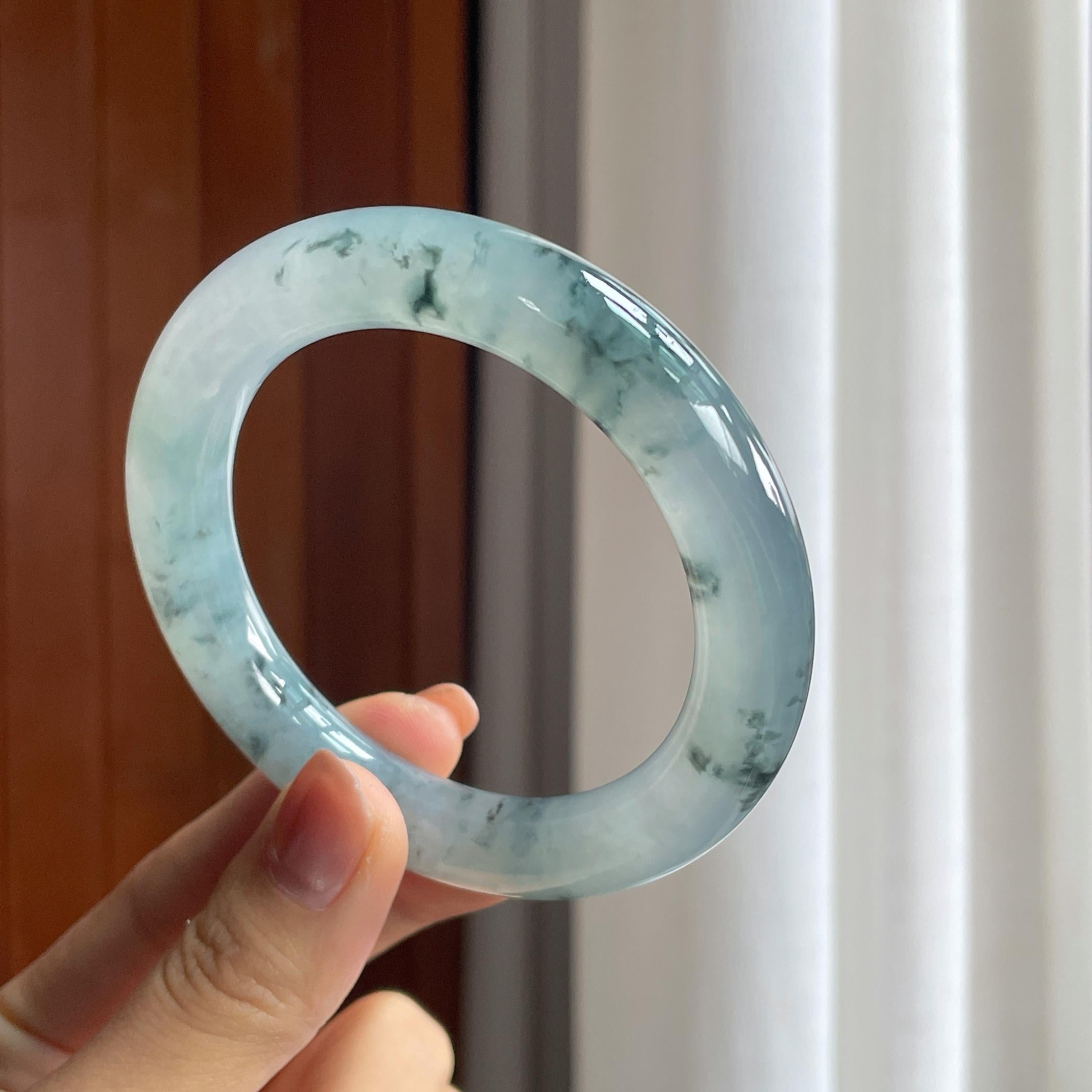 冰种冰乌鸡翡翠圆条手镯（56.5mm）（yc286486）