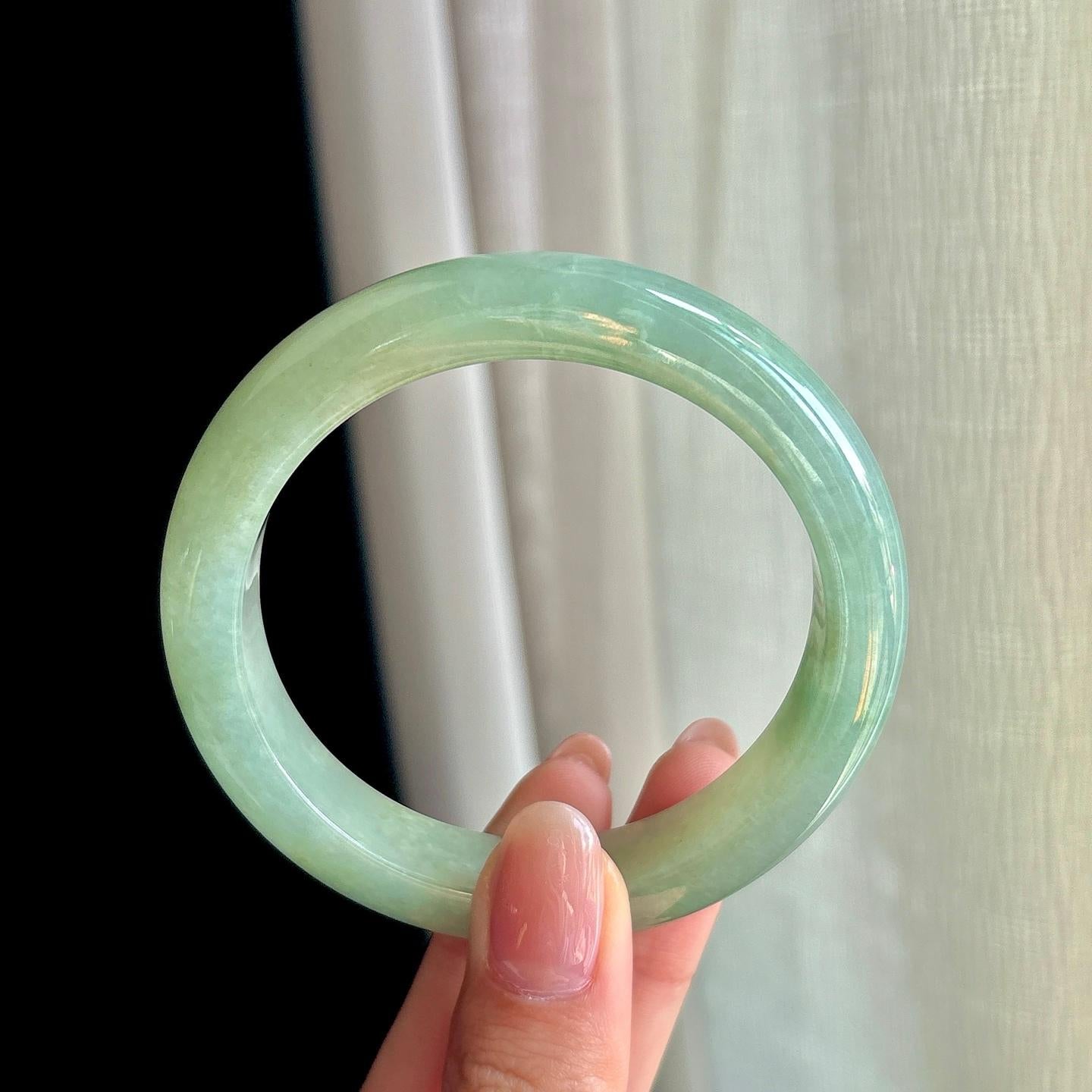 糯冰晴底翡翠平安镯（56.4mm)（yc329494）