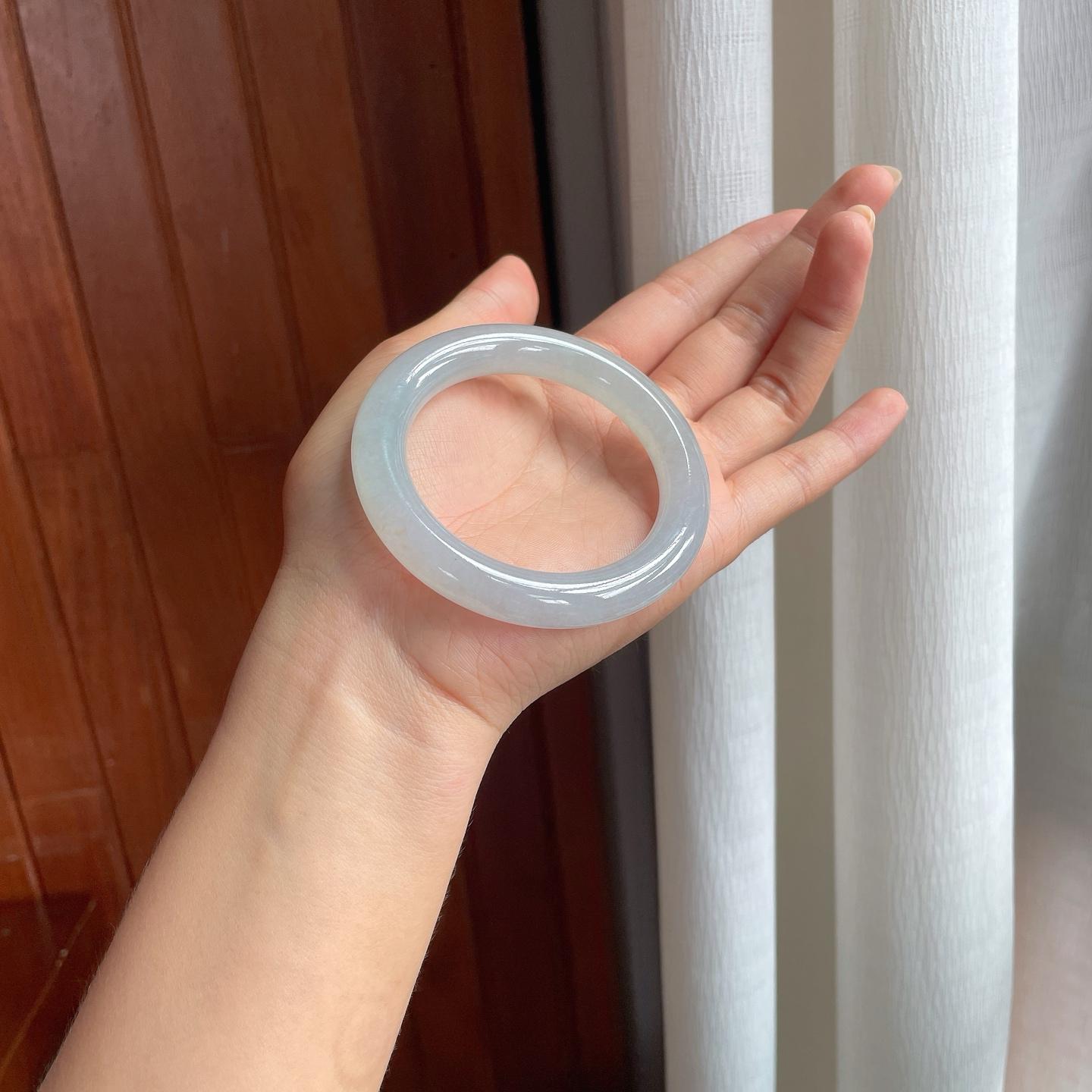 冰种带底色翡翠圆条手镯（53mm）（yc407550）