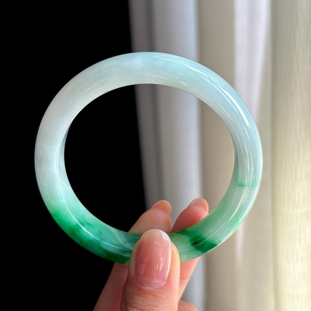糯冰飘绿翡翠平安镯（55.6mm)（yc328497）