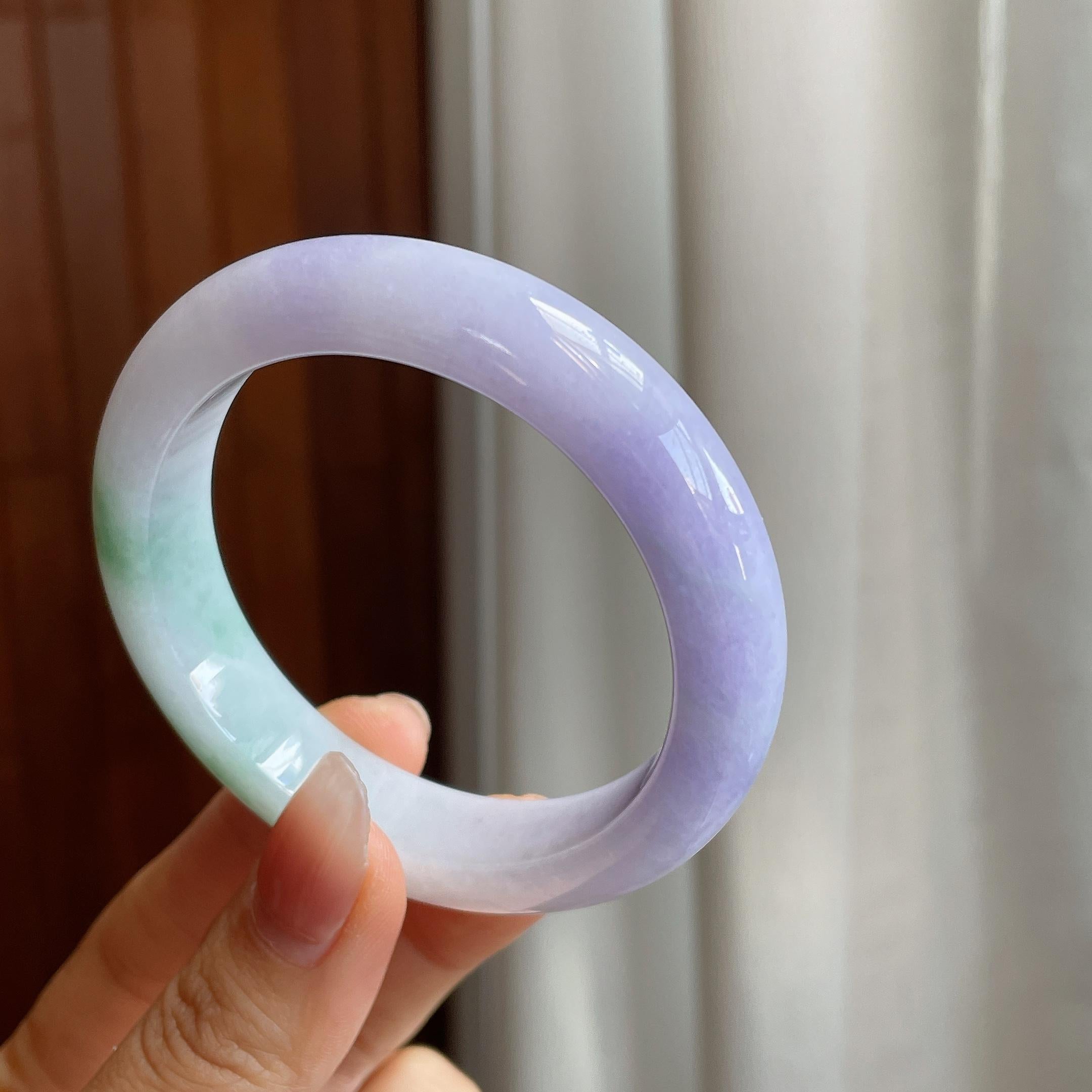 糯冰春带彩翡翠平安镯（54mm)（yc316585）