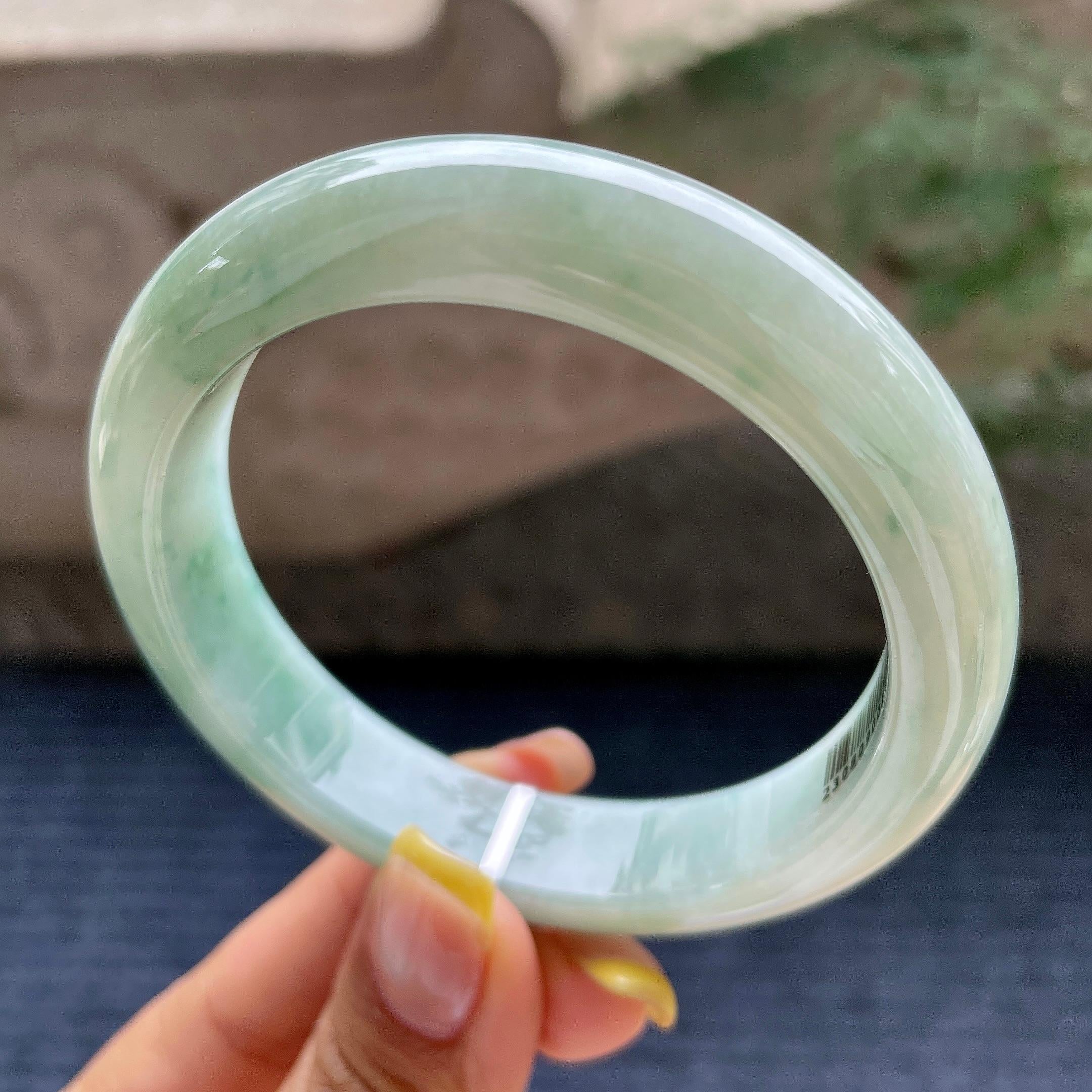 大圈口    细糯种飘花正圈平安镯58圈      天然缅甸A货翡翠（yc376060）