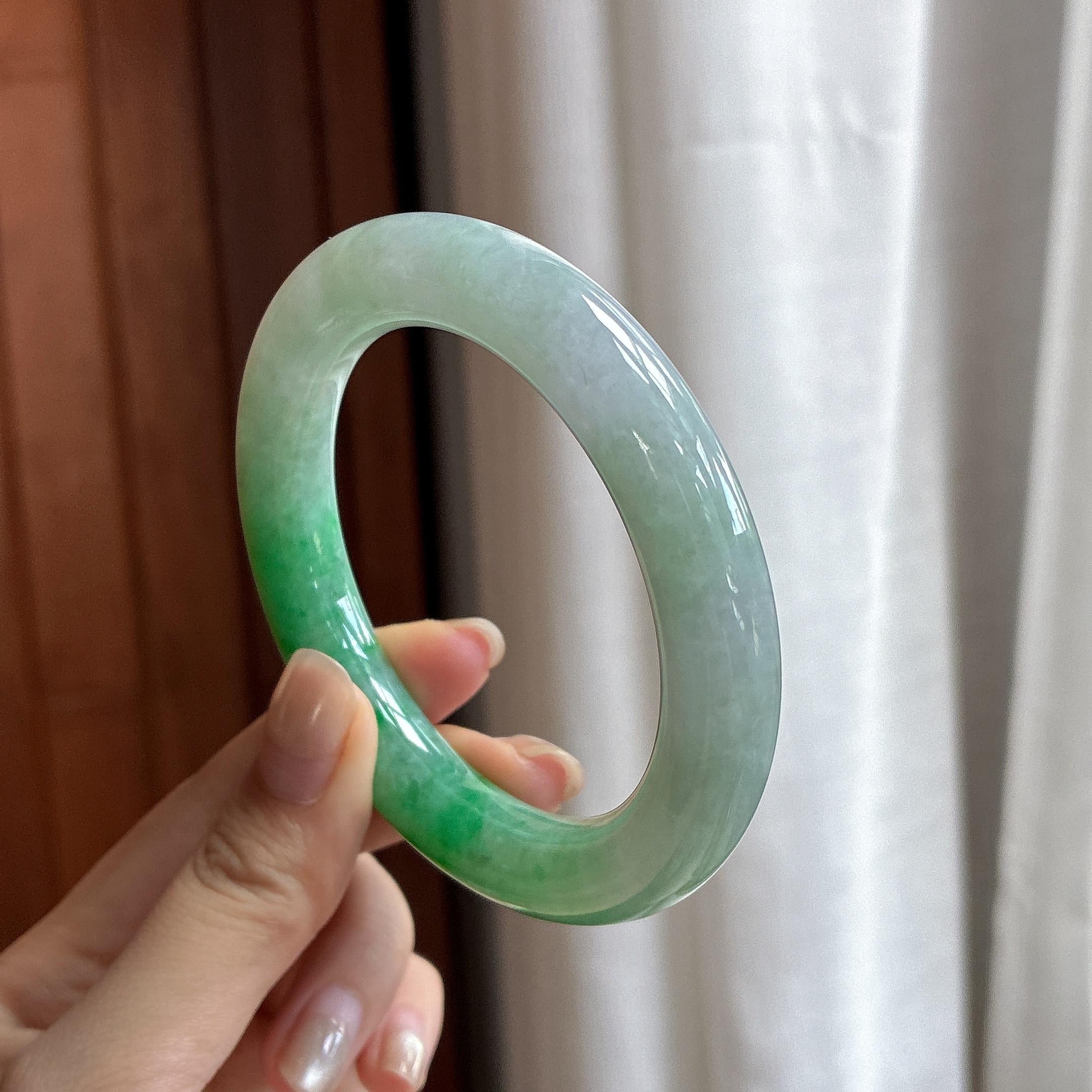 细糯种带色圆条手镯 57圈 天然缅甸A货翡翠（yc485339）