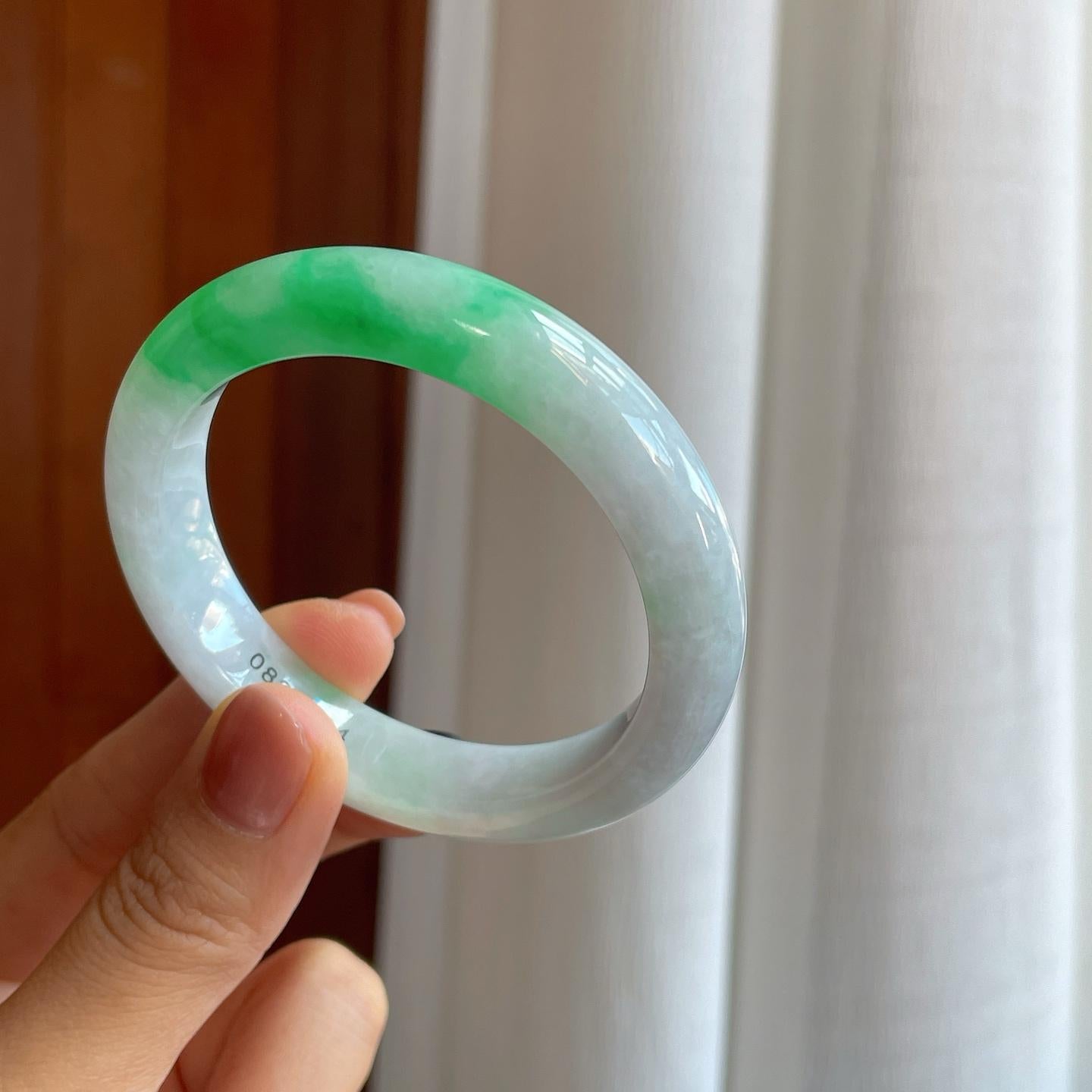 糯冰白底飘花翡翠平安镯（53.5mm）（yc278722）