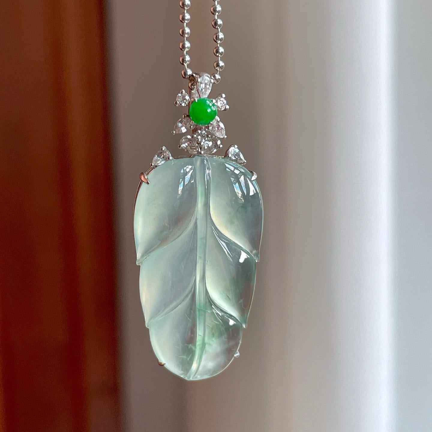 18k金镶冰种飘绿花翡翠叶子（yc257255）